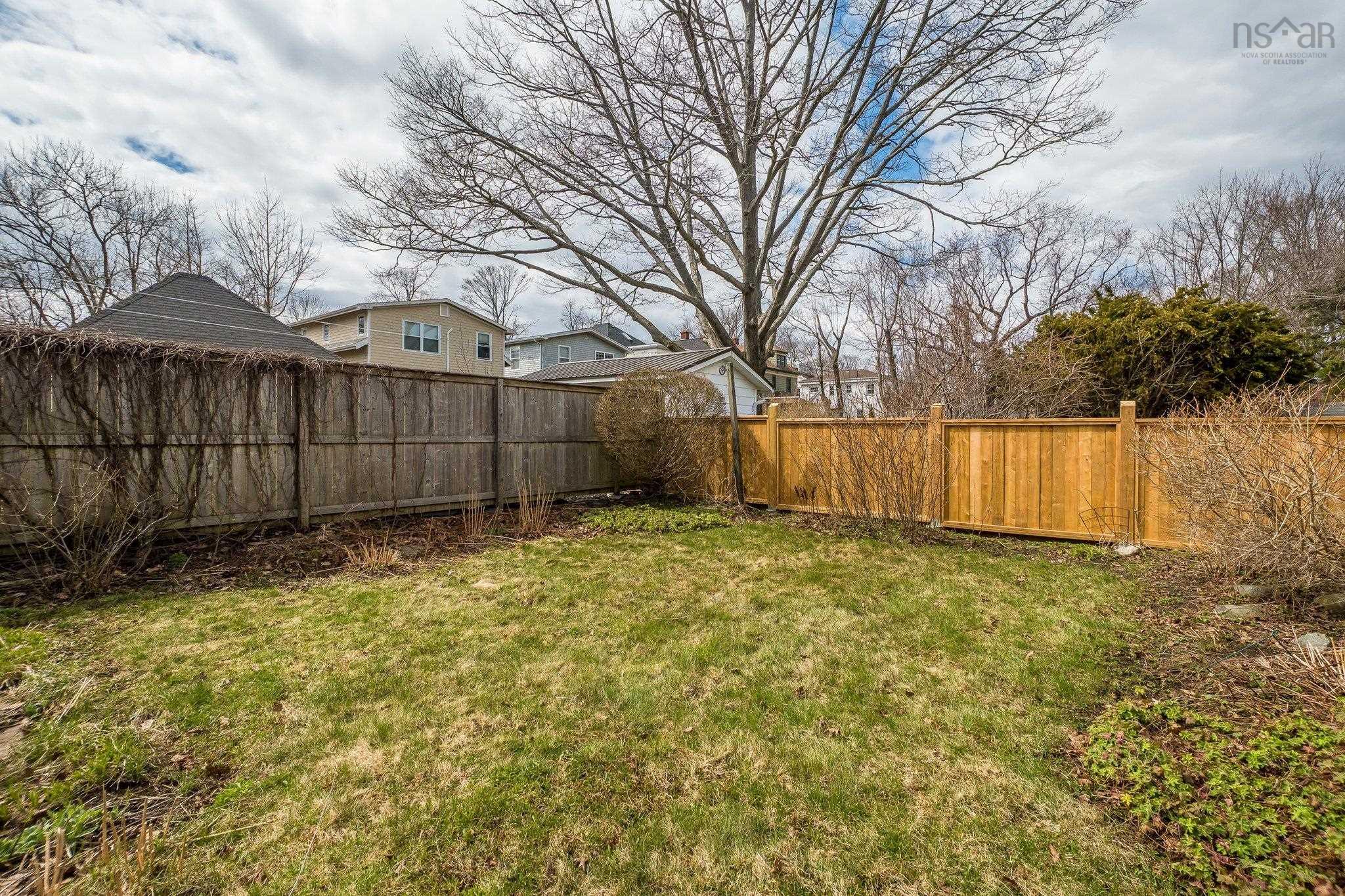6183 Cedar Street photo #41