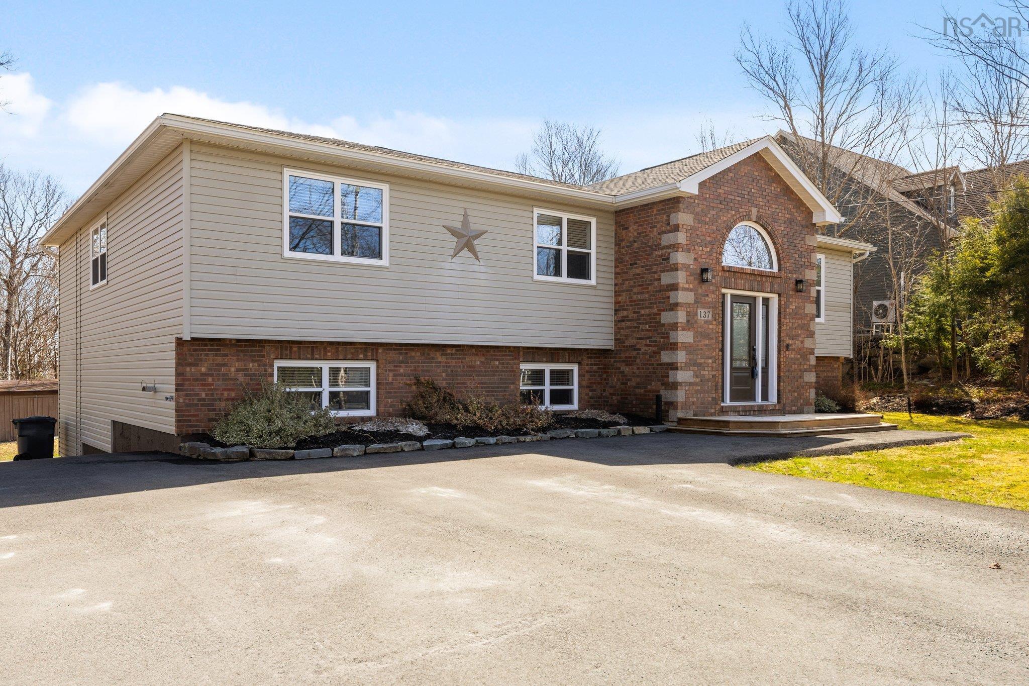 137 Beech Hill Drive photo #2