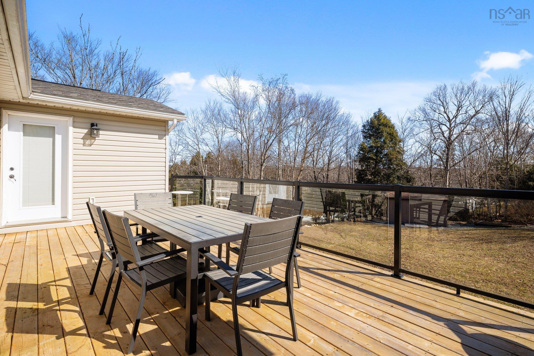 137 Beech Hill Drive photo #28