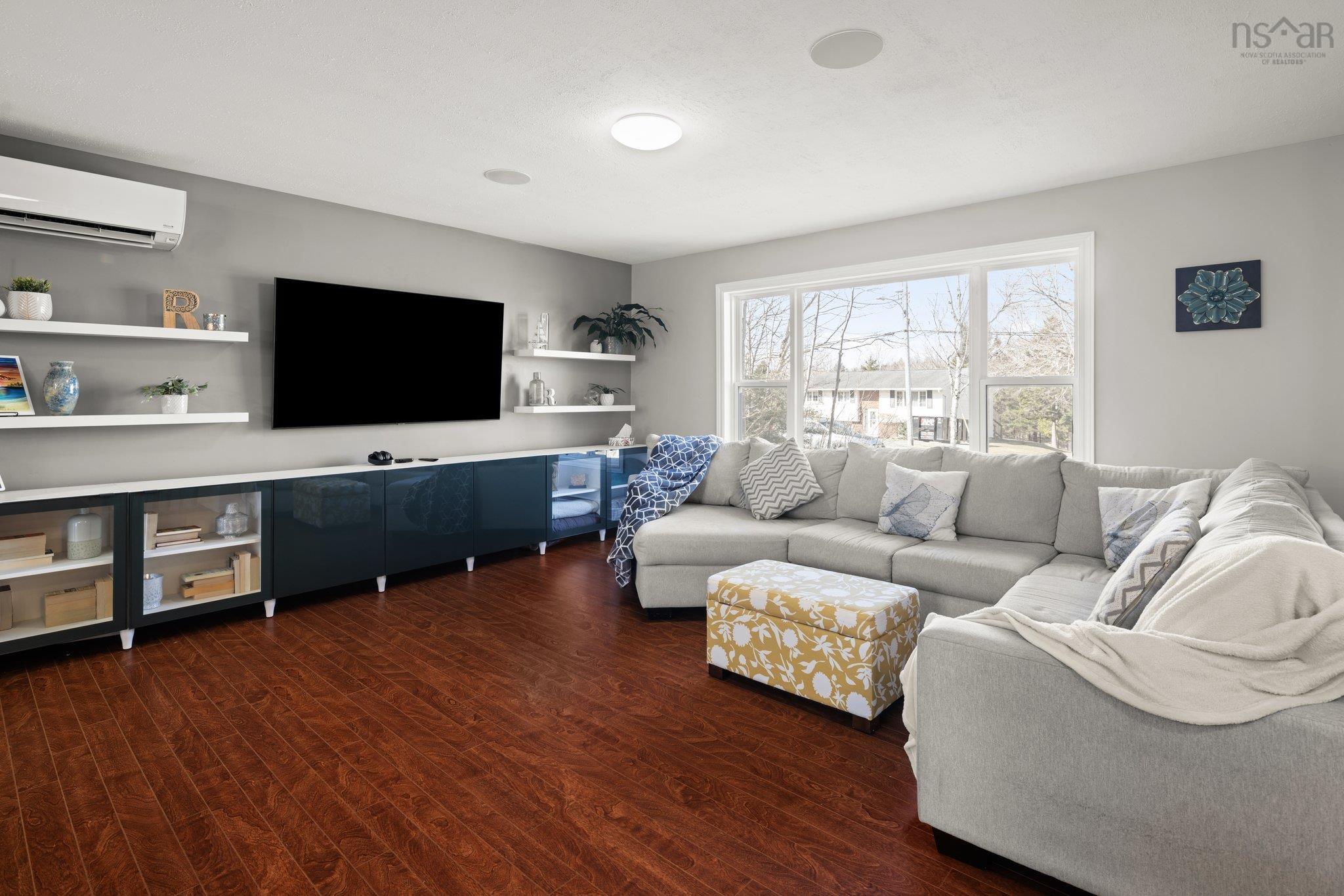137 Beech Hill Drive photo #4