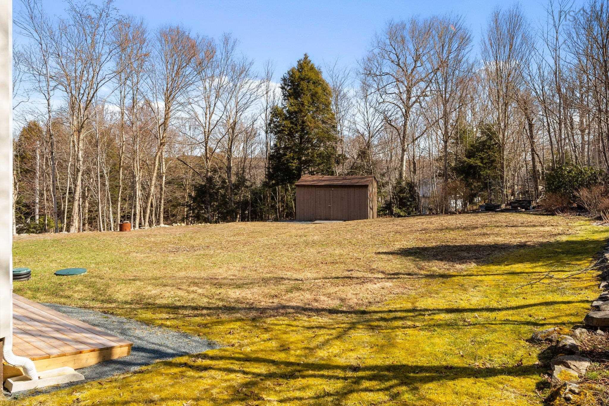 137 Beech Hill Drive photo #31