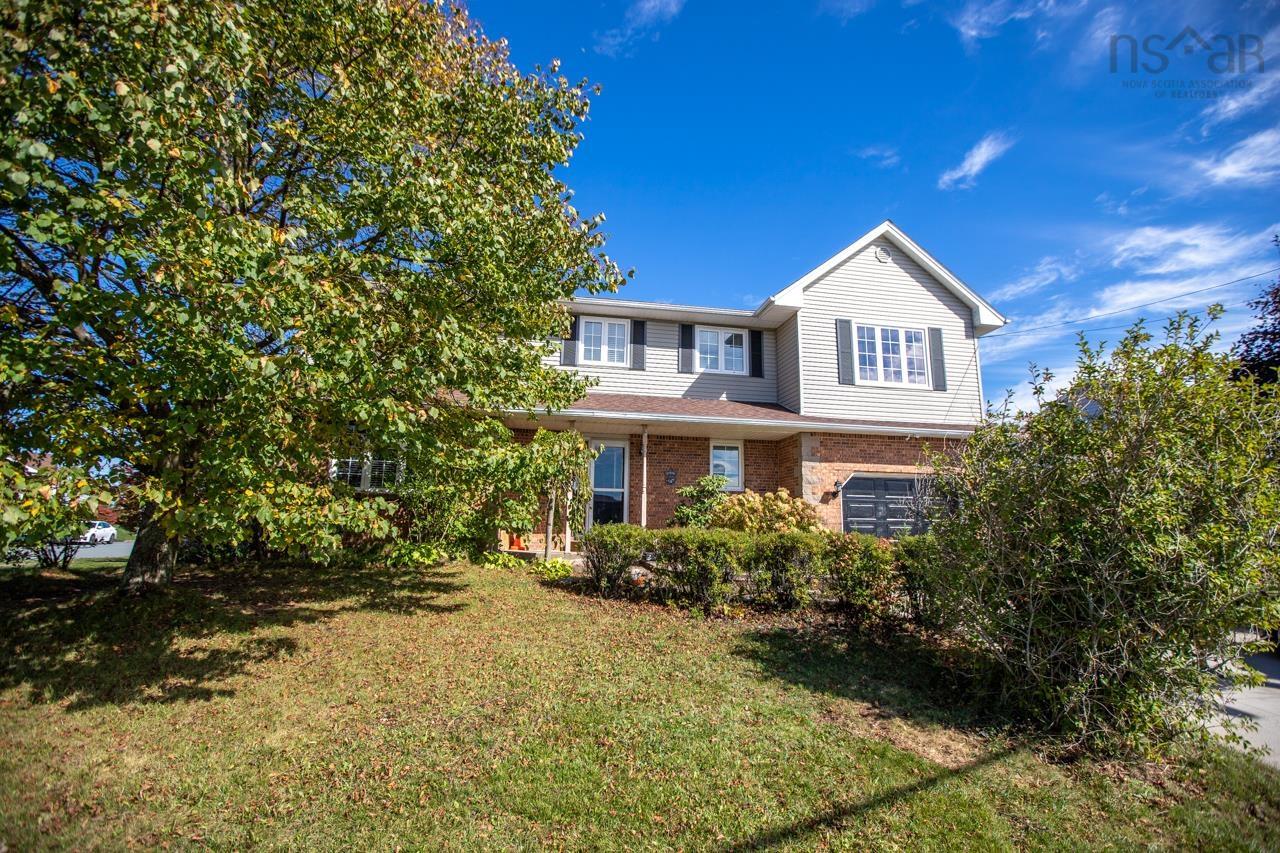 2 LAKESHIRE CRES, COLE HARBOUR, NS