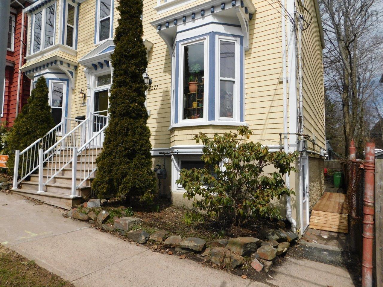 5271 Harvey Street photo #3