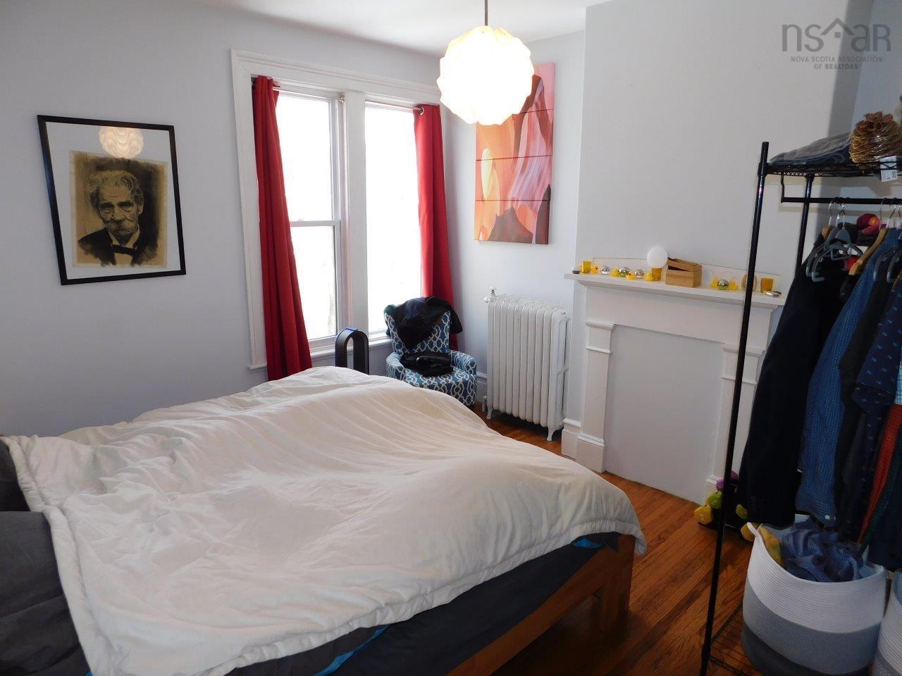 5271 Harvey Street photo #30