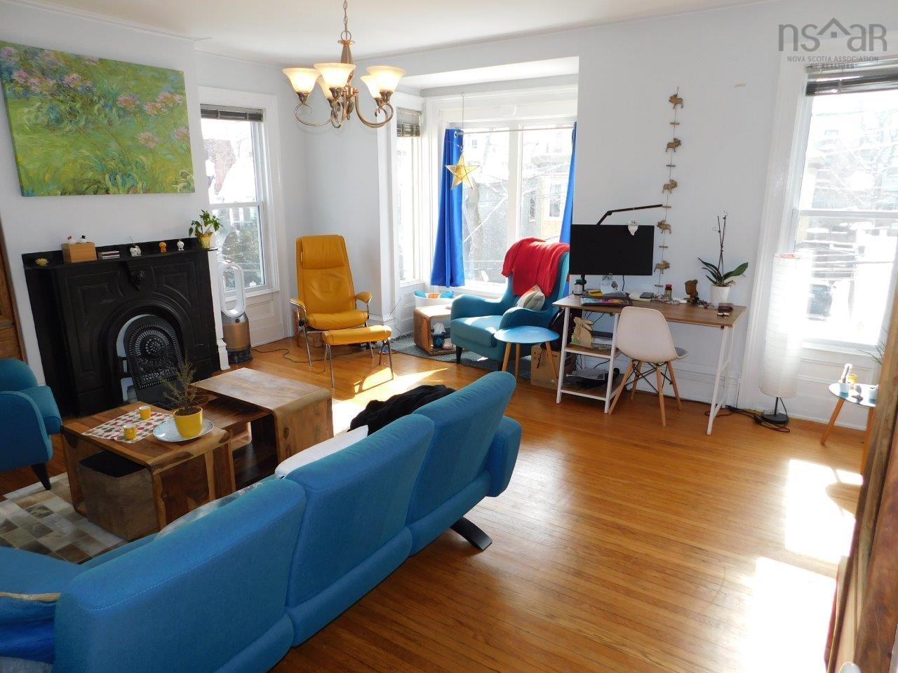 5271 Harvey Street photo #31