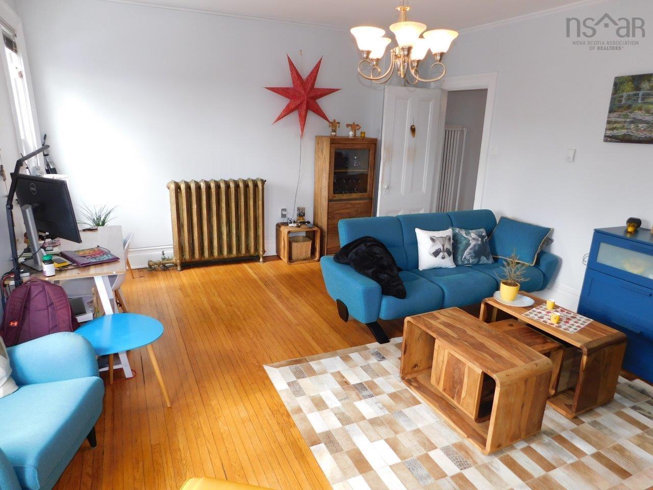 5271 Harvey Street photo #33