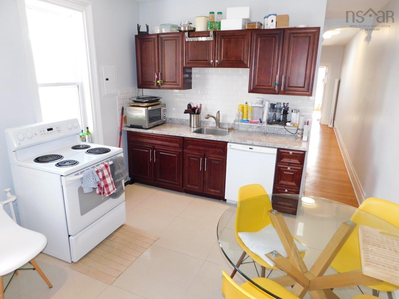 5271 Harvey Street photo #37