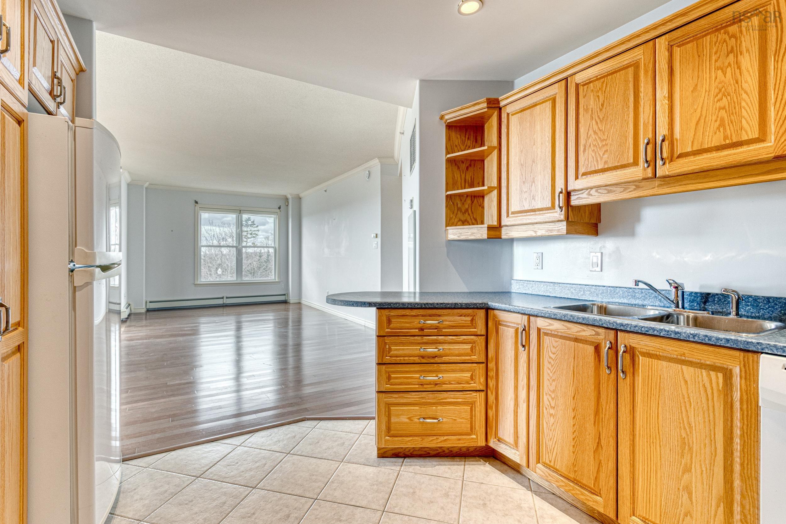 209 347 Portland Hills Drive photo #17