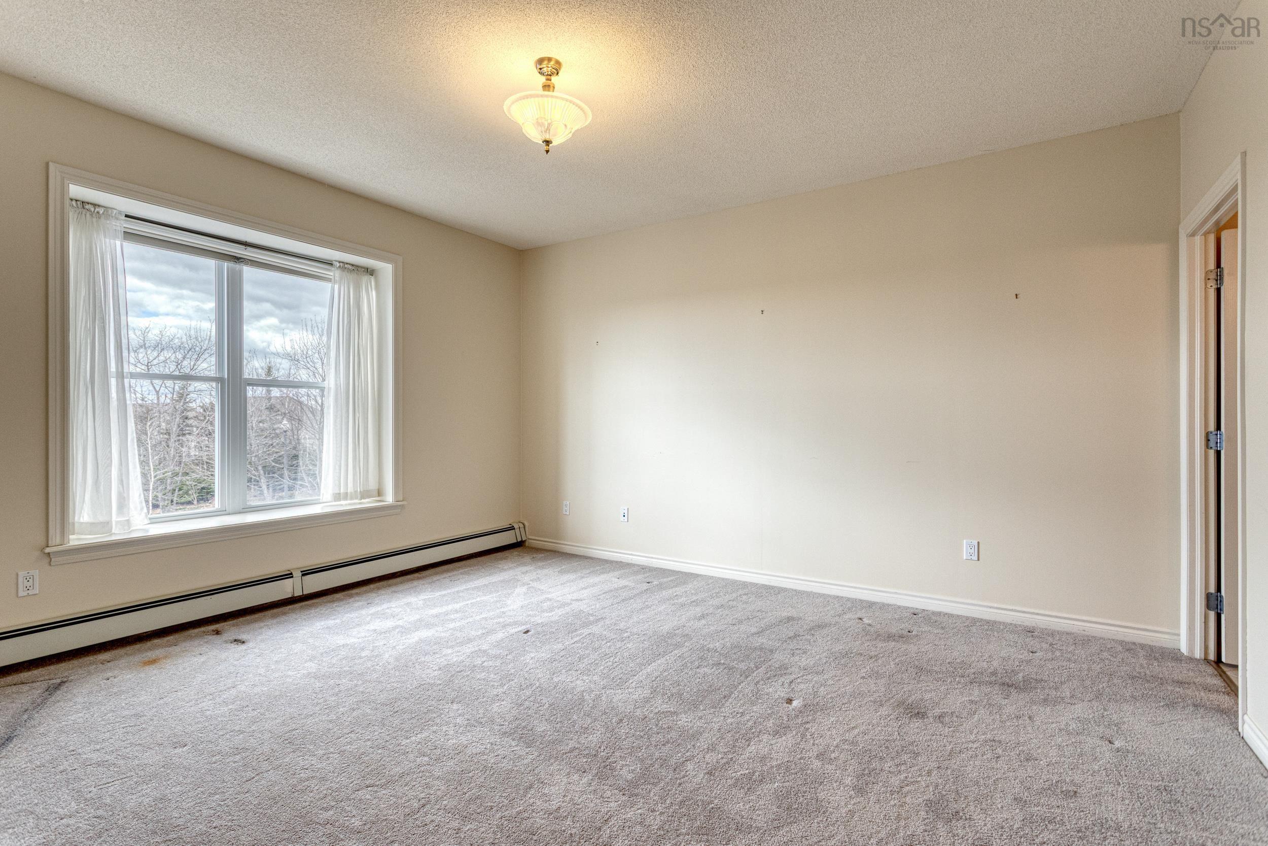 209 347 Portland Hills Drive photo #18