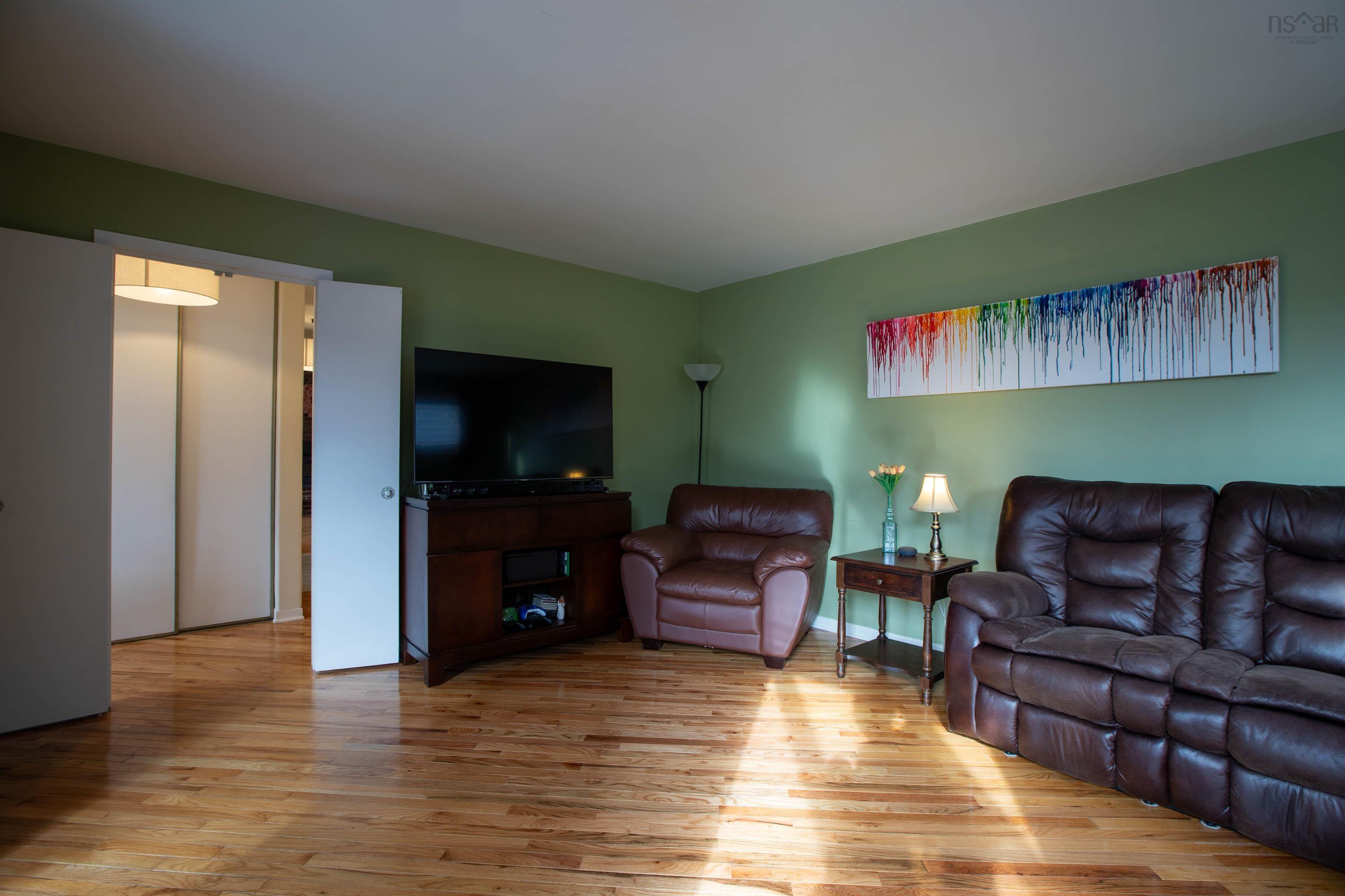 79 Bayview Road photo #17