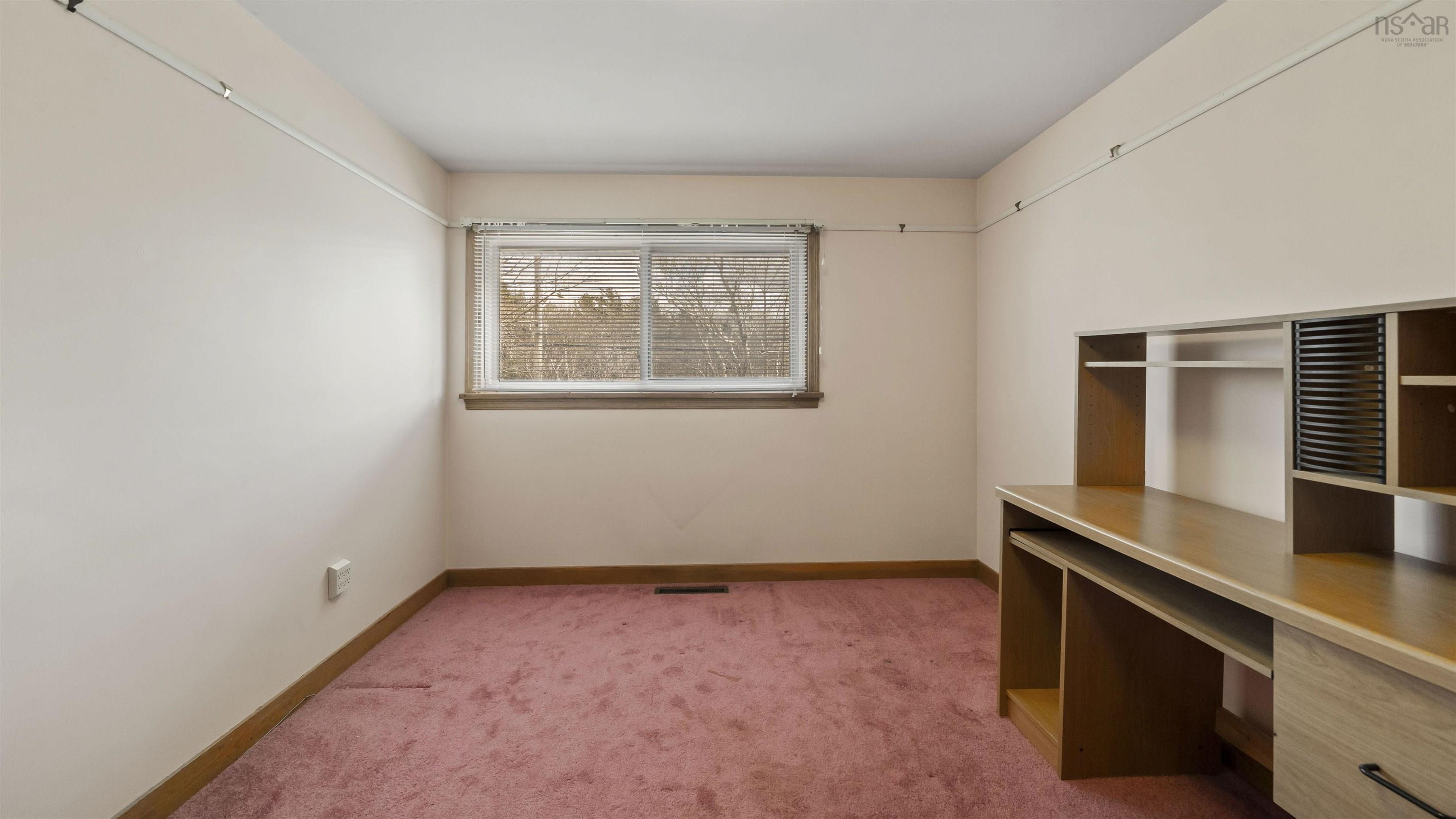 54 Colindale Street photo #40