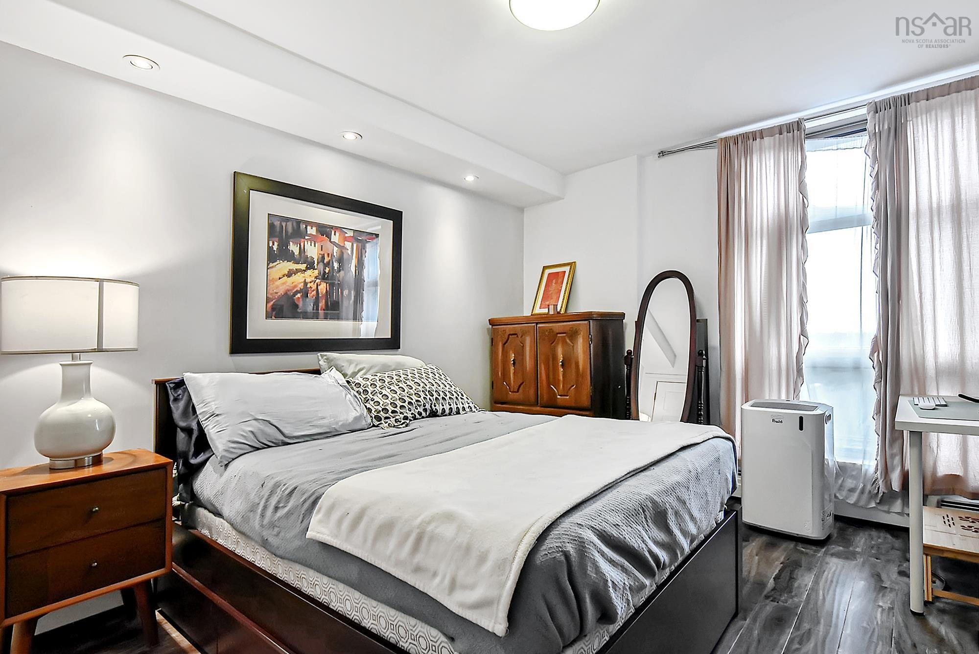 1408 6369 Coburg Road photo #12