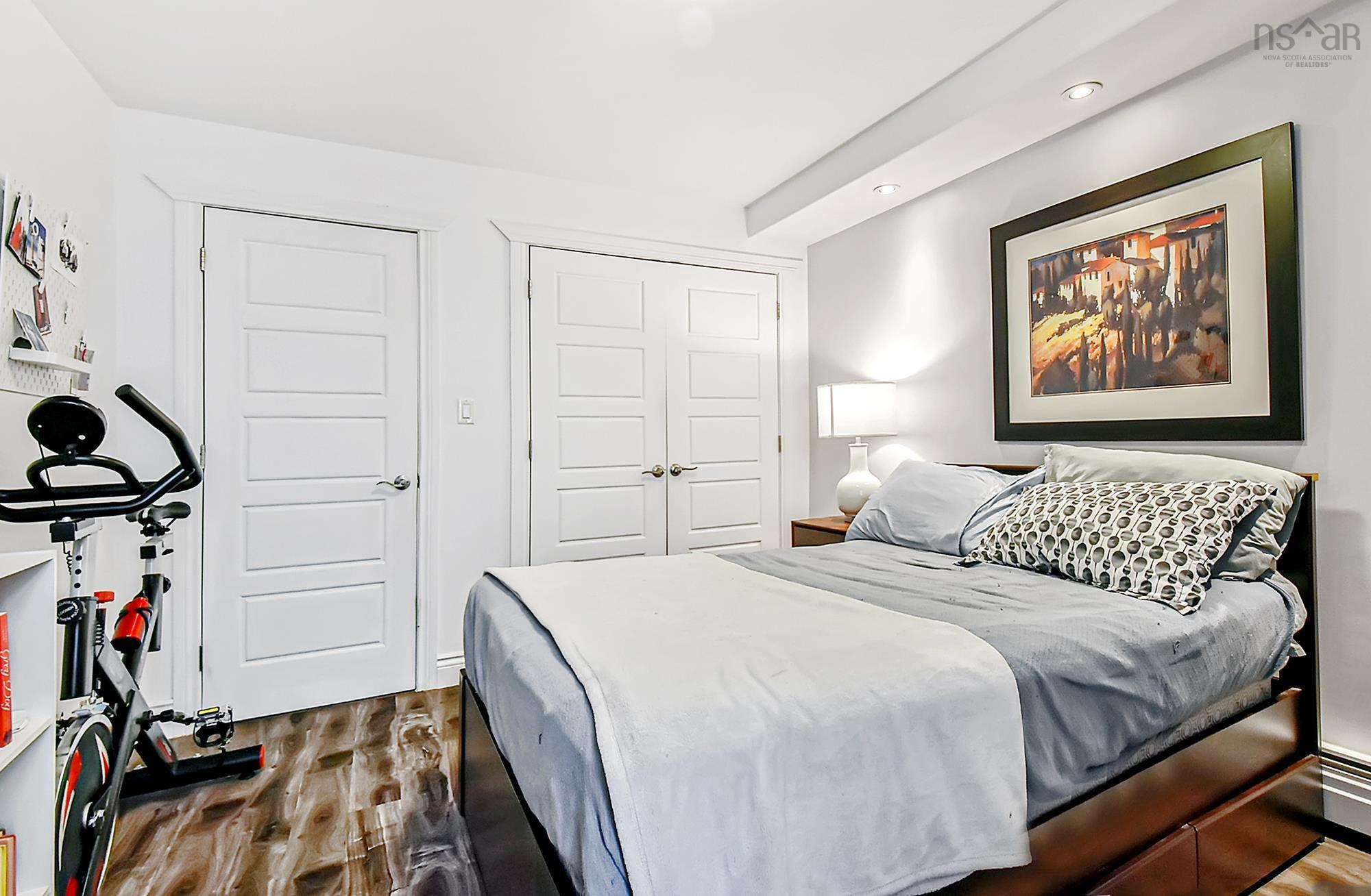 1408 6369 Coburg Road photo #13
