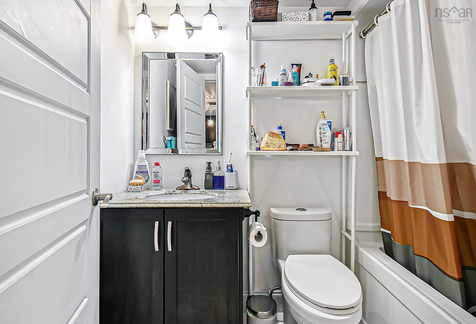 1408 6369 Coburg Road photo #15