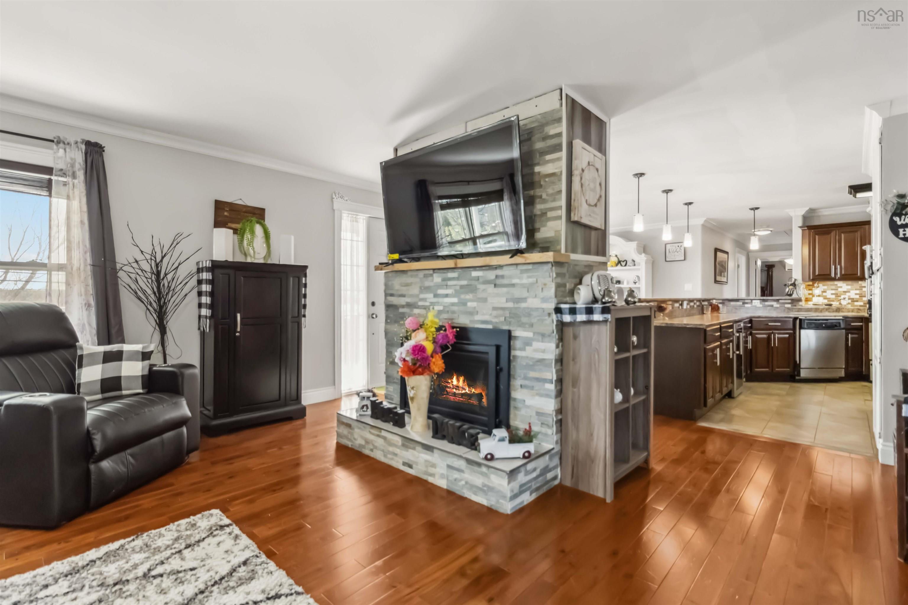 53 Grono Road photo #11