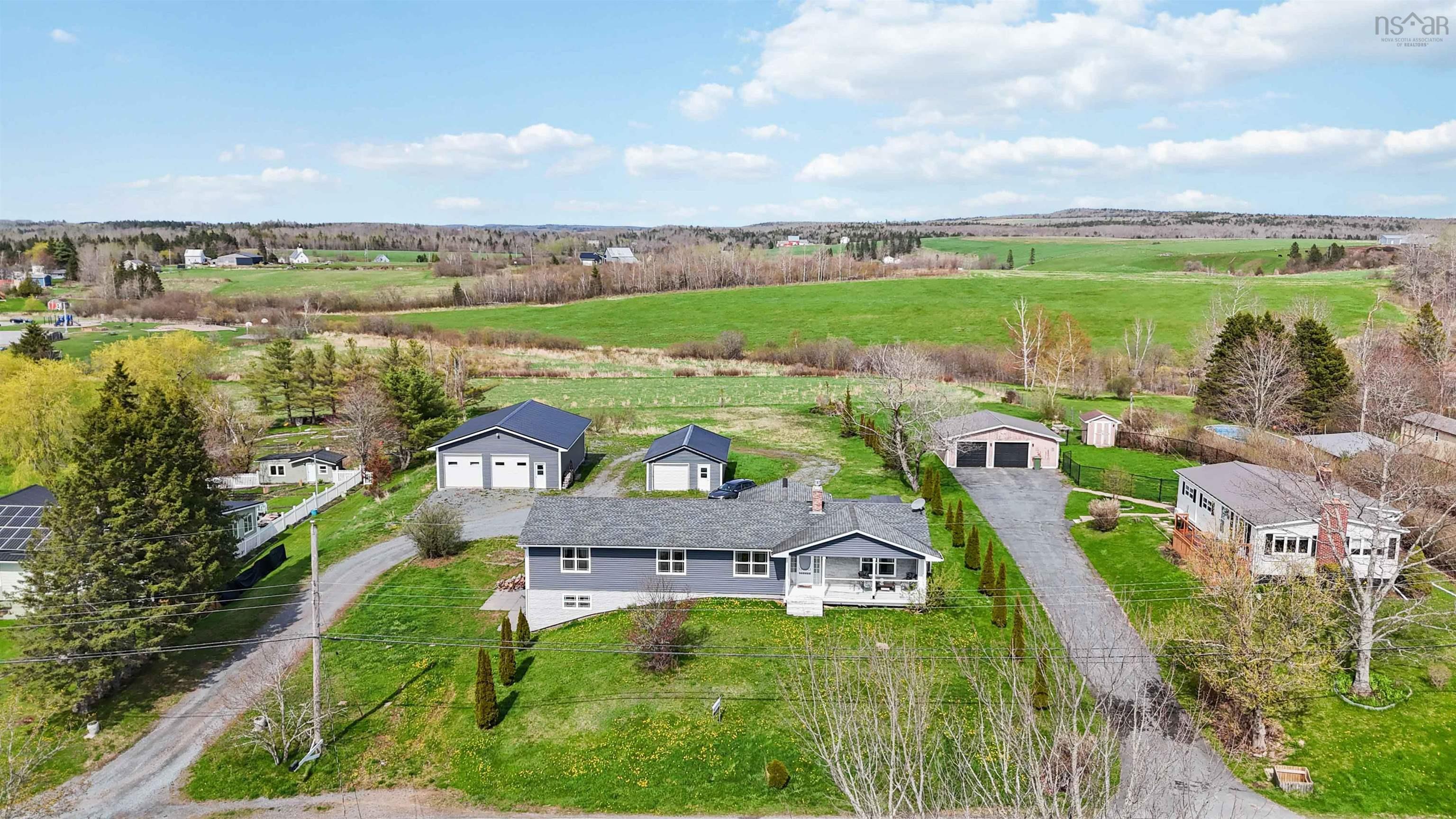 53 Grono Road photo #3