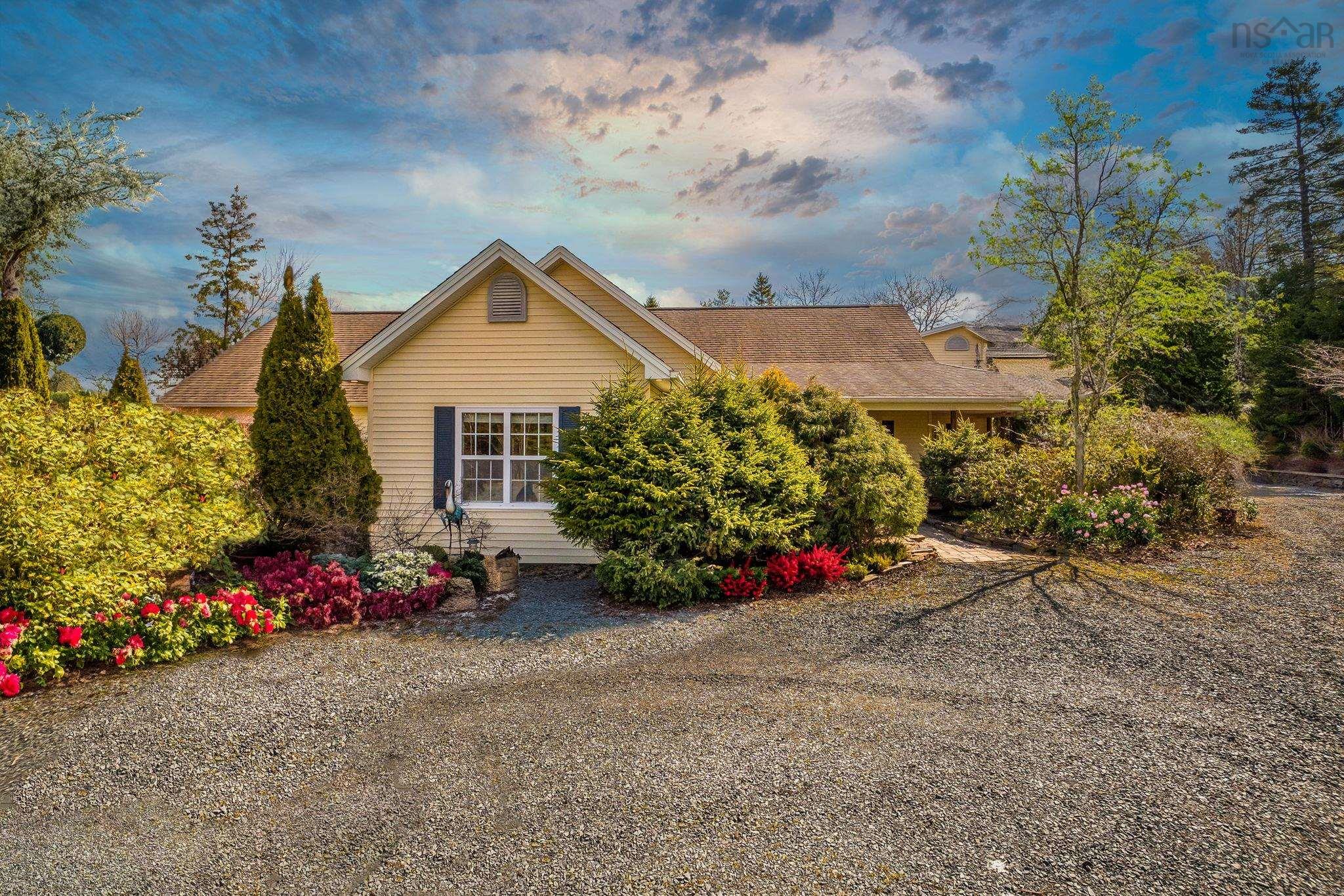 23 GREBE AVE, TIMBERLEA, NS