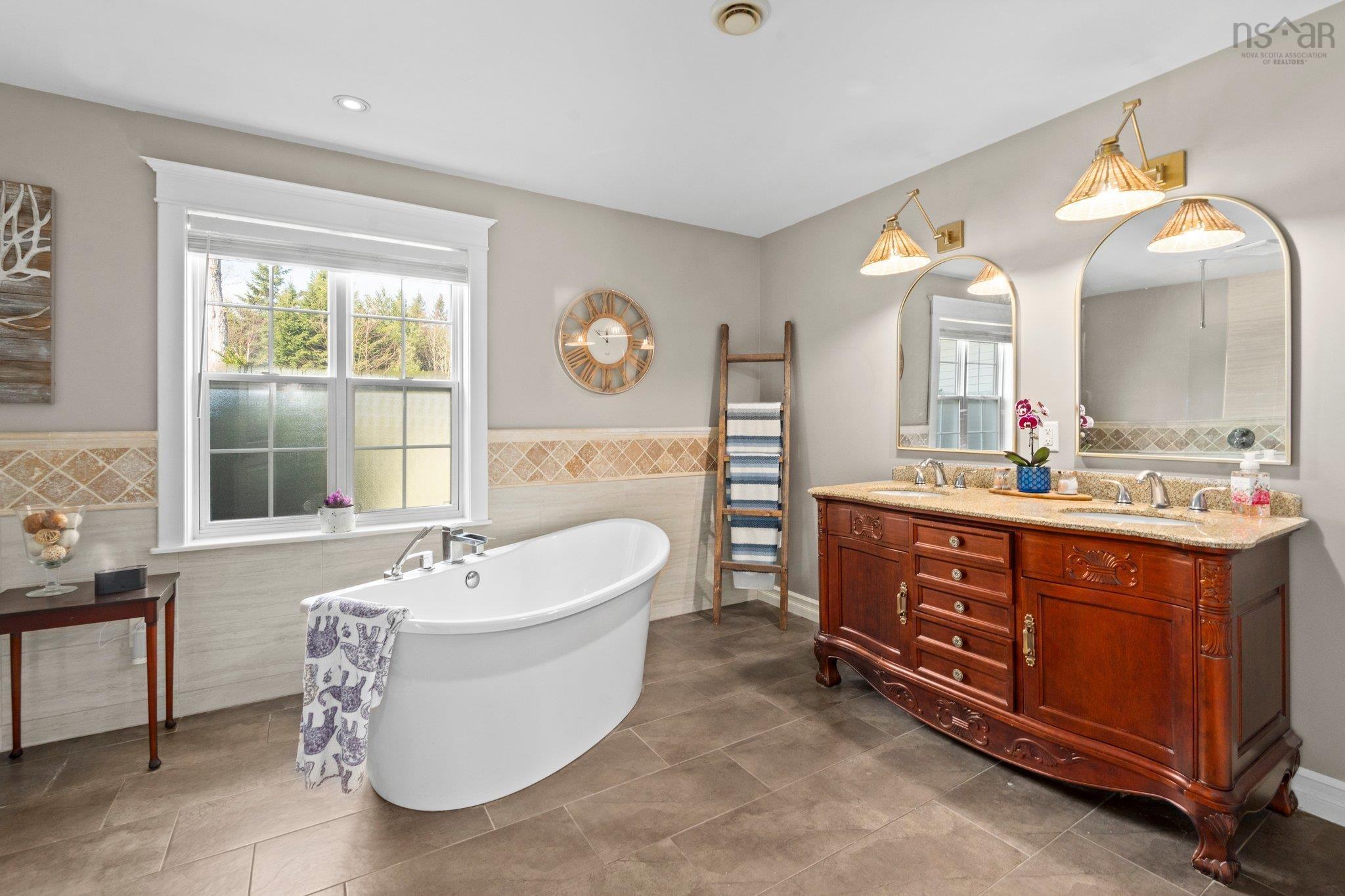 23 GREBE Avenue photo #27