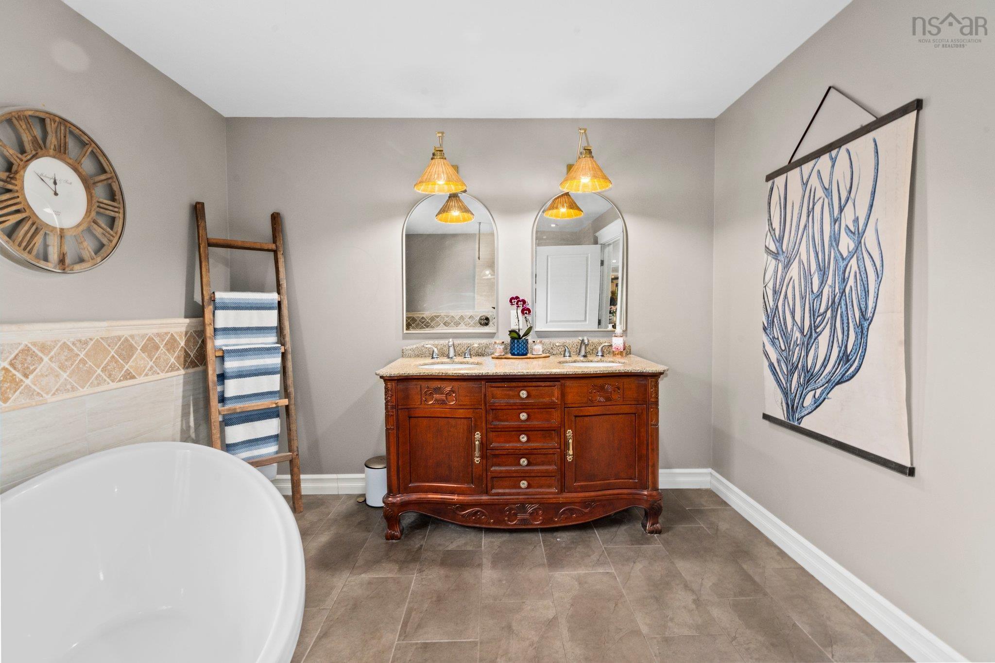 23 GREBE Avenue photo #28