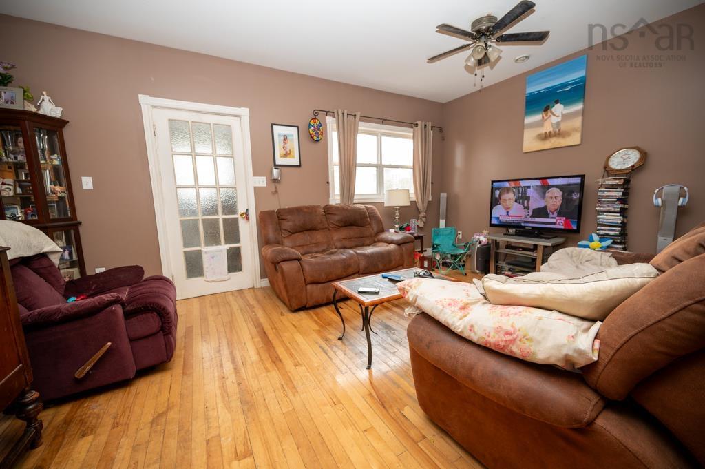 6546 Almon Street photo #20