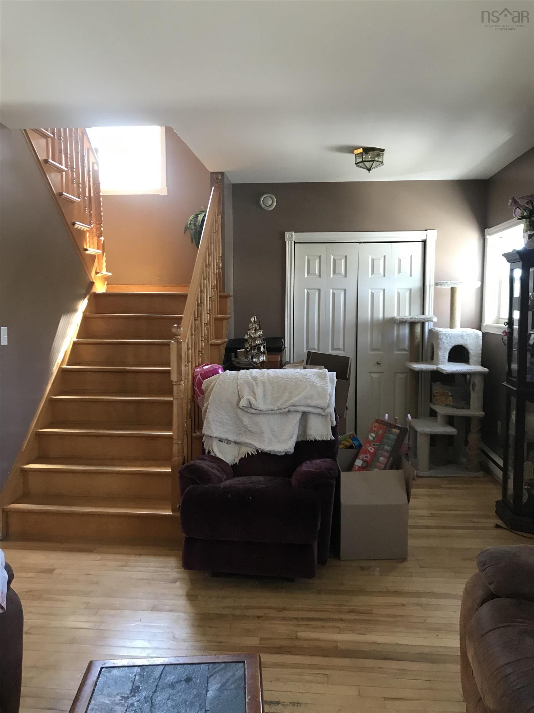 6546 Almon Street photo #6