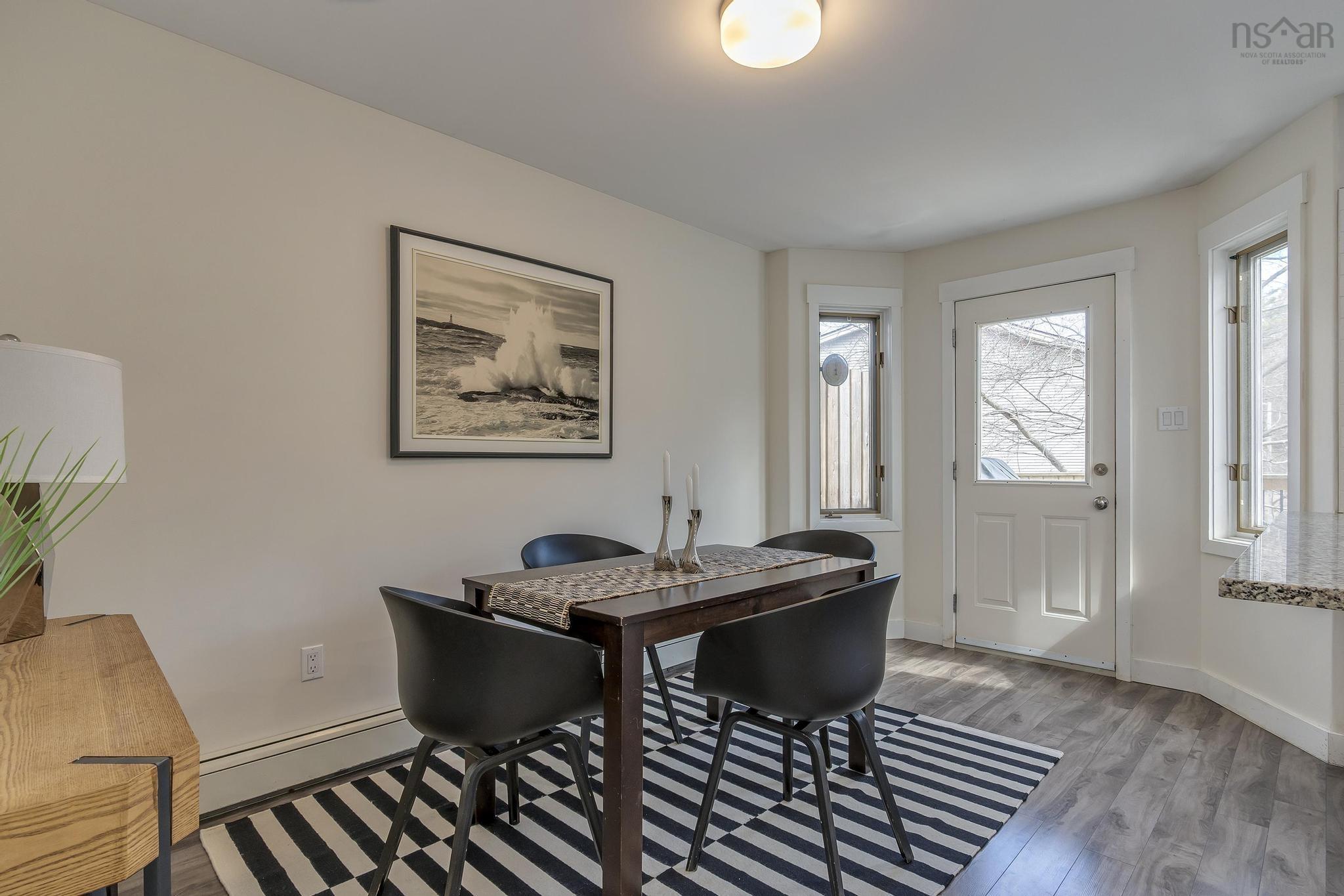 400 Crown Drive photo #17