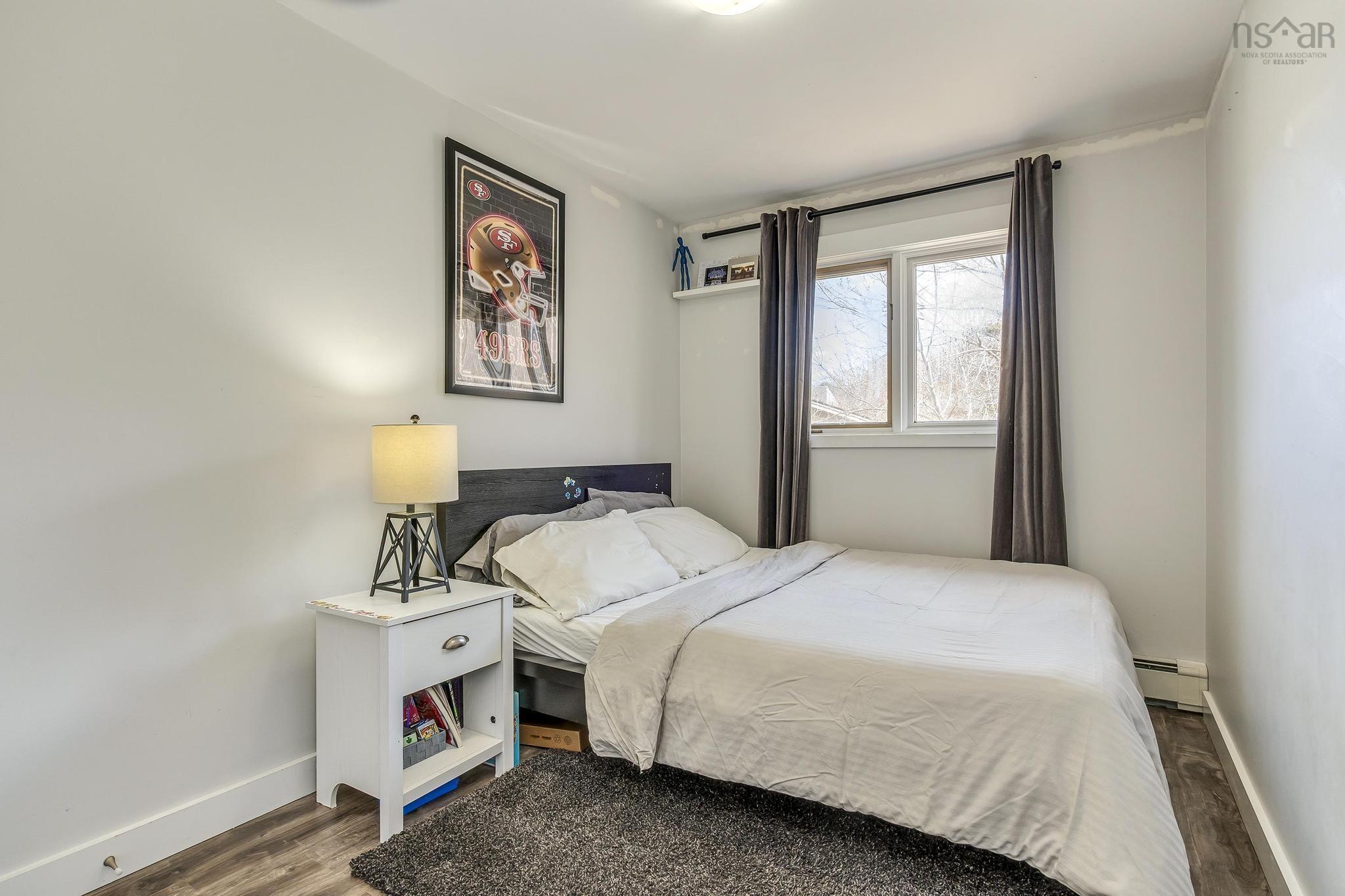 400 Crown Drive photo #29