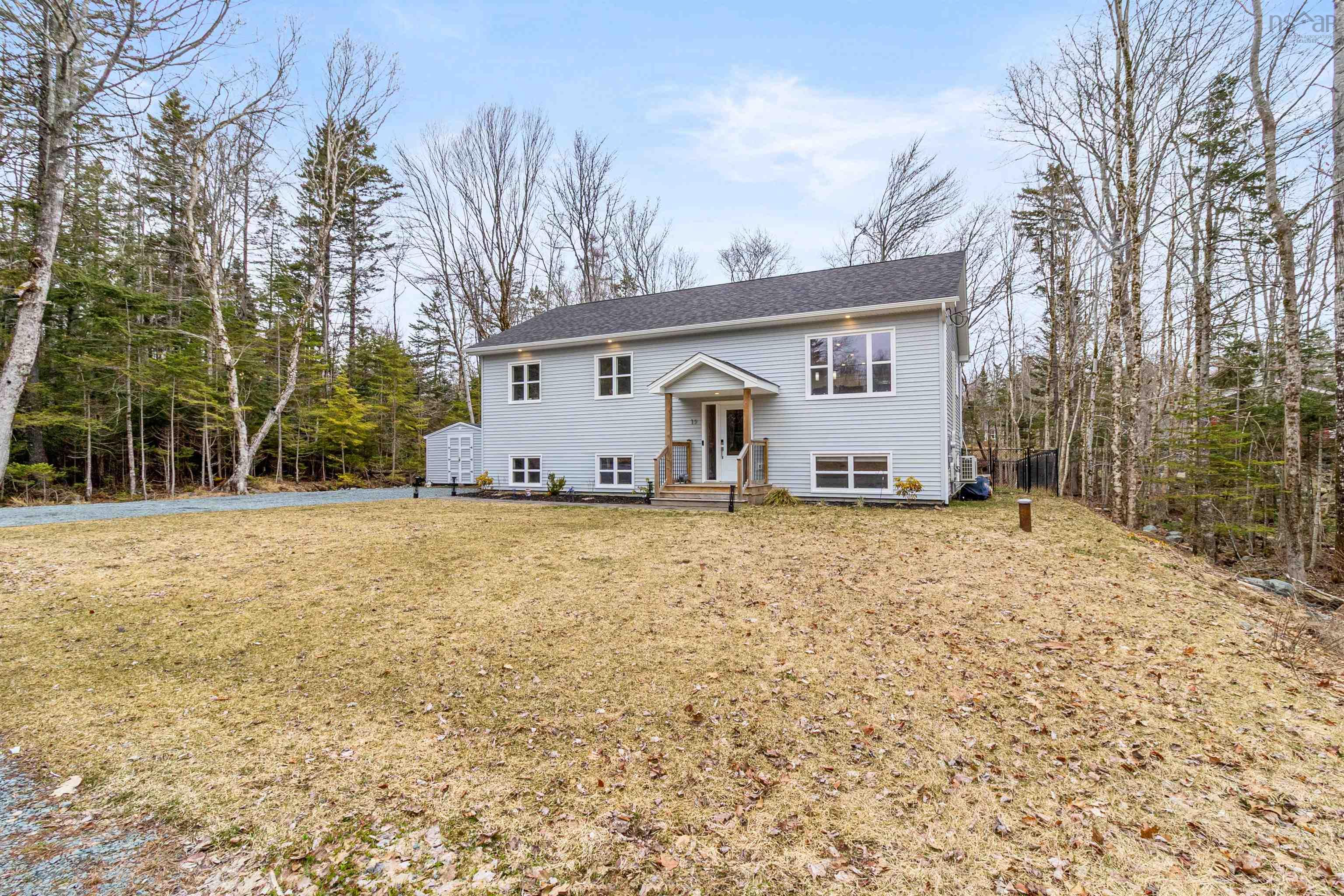 19 SETTER LANE, BEAVER BANK, NS