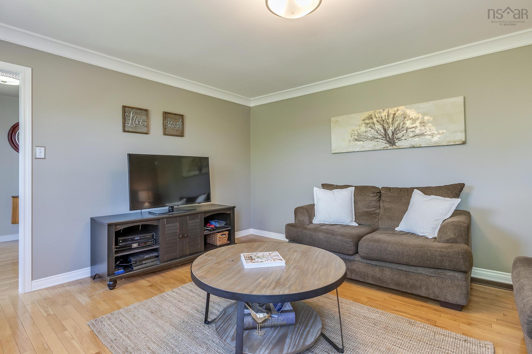 36 George Samuel Drive photo #16