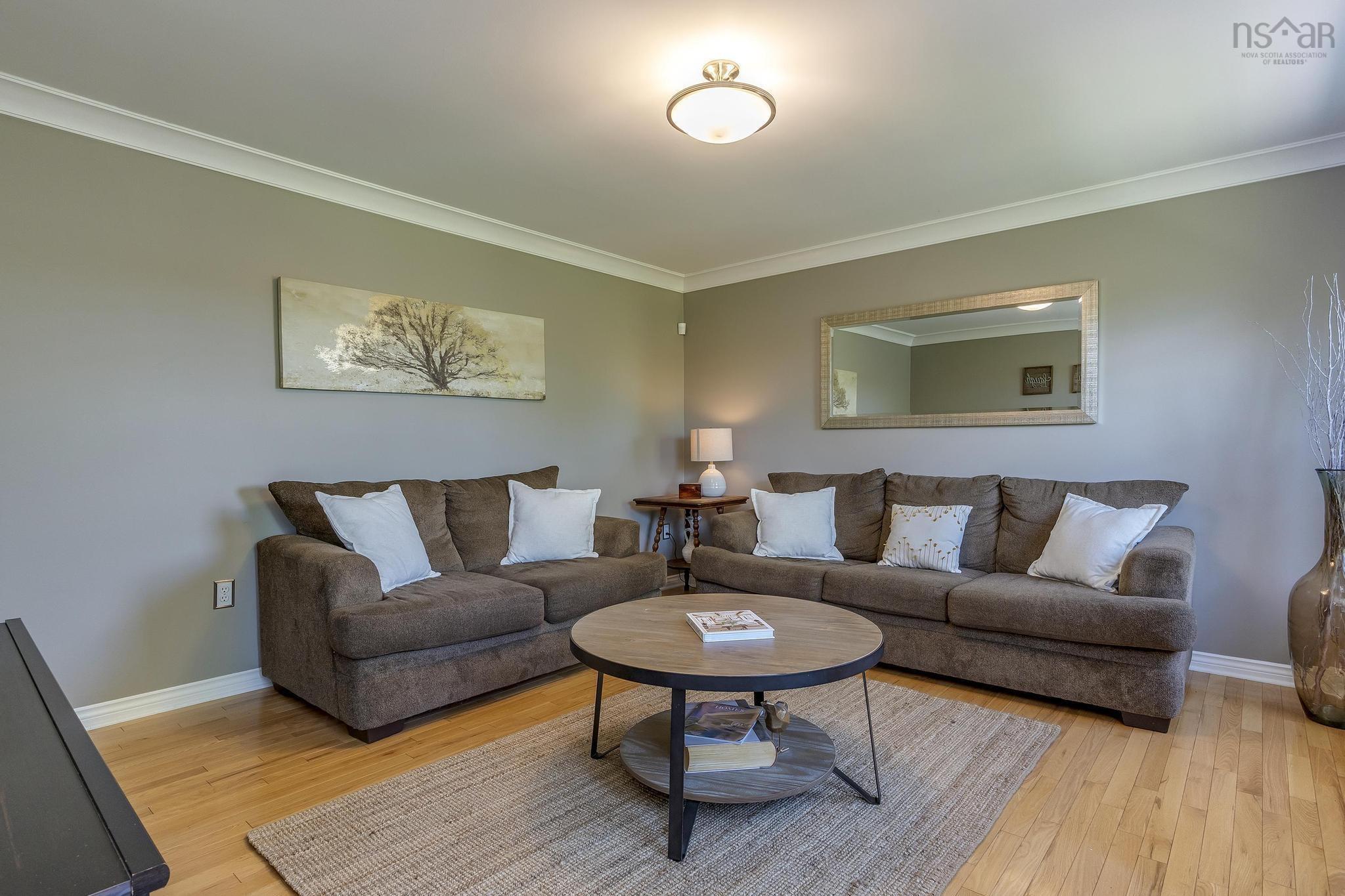 36 George Samuel Drive photo #17