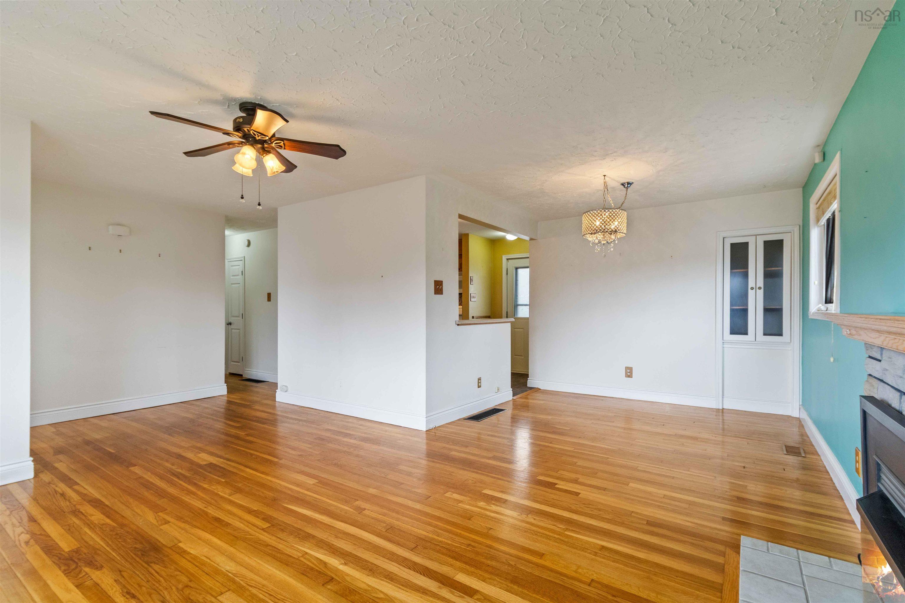86 Mount Edward Road photo #12