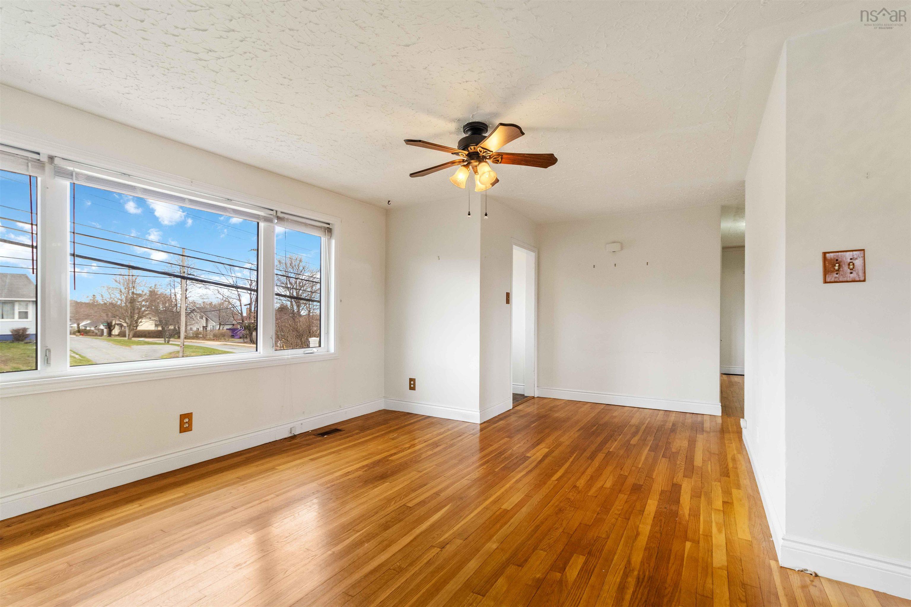 86 Mount Edward Road photo #14