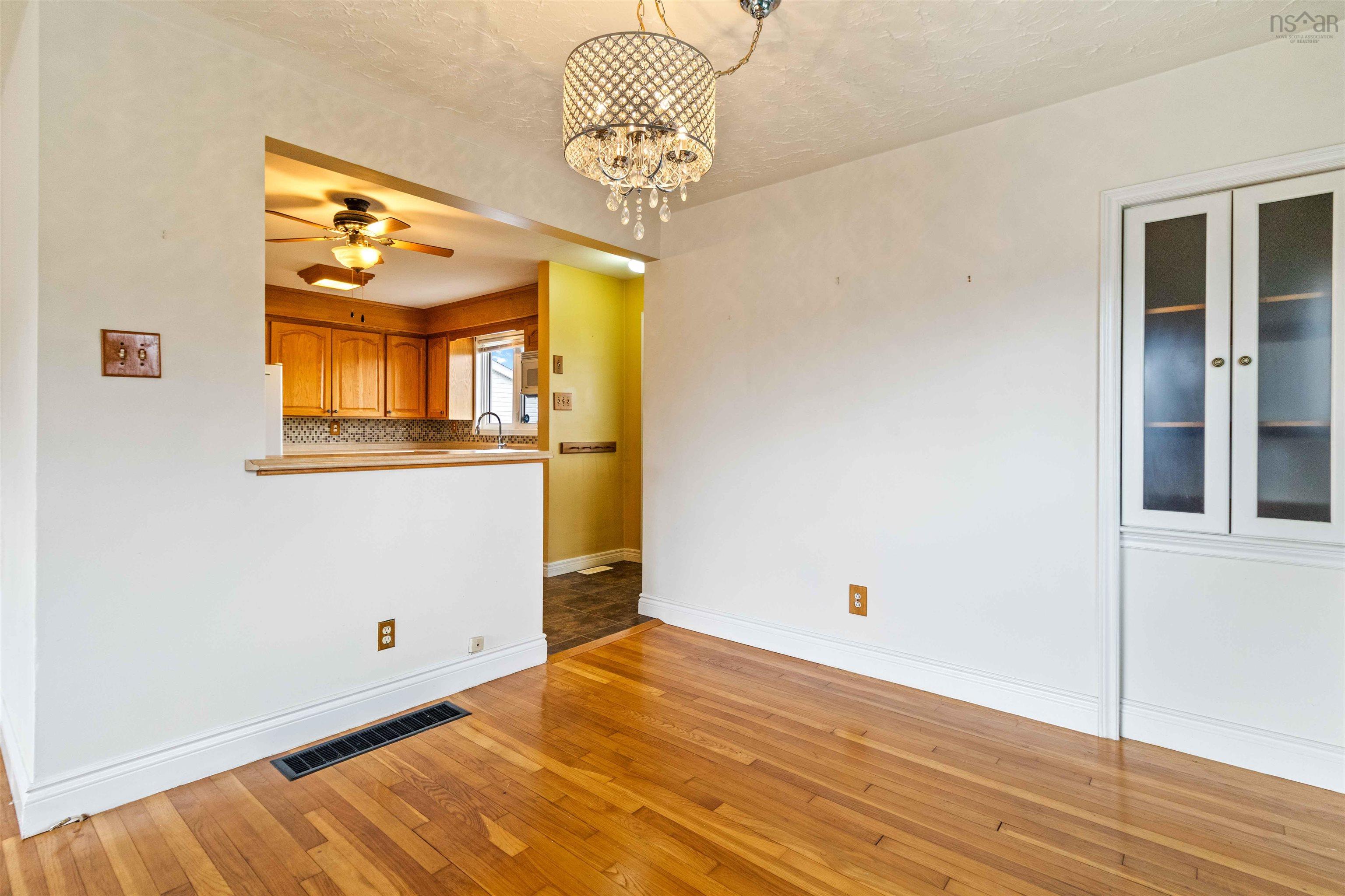 86 Mount Edward Road photo #17