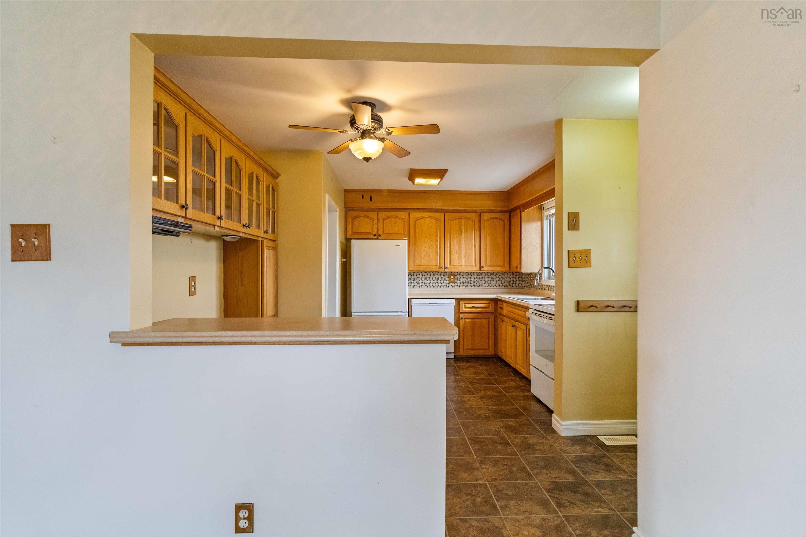 86 Mount Edward Road photo #20