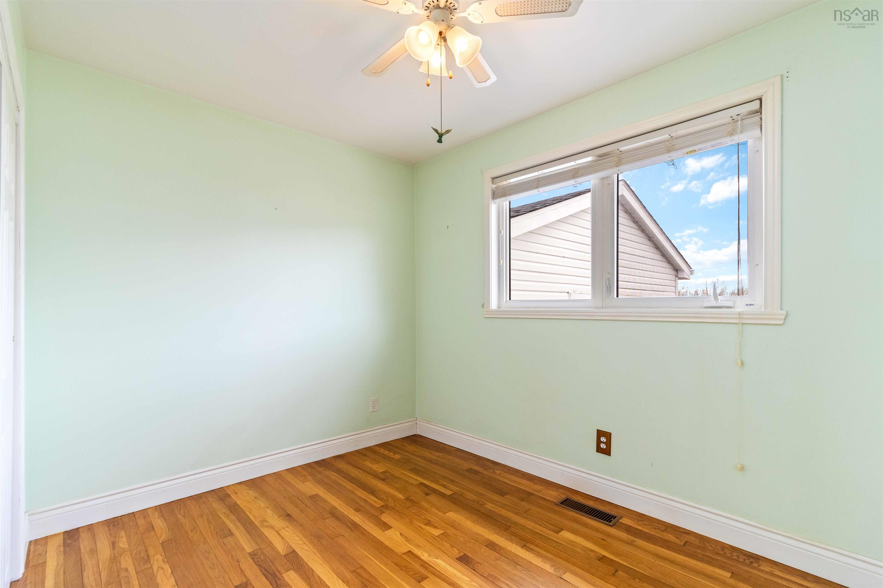 86 Mount Edward Road photo #31