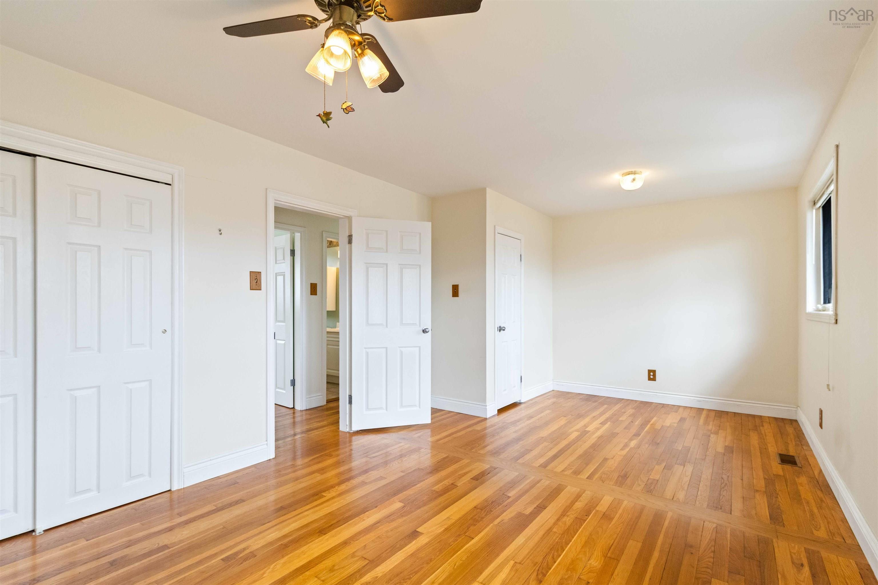 86 Mount Edward Road photo #33
