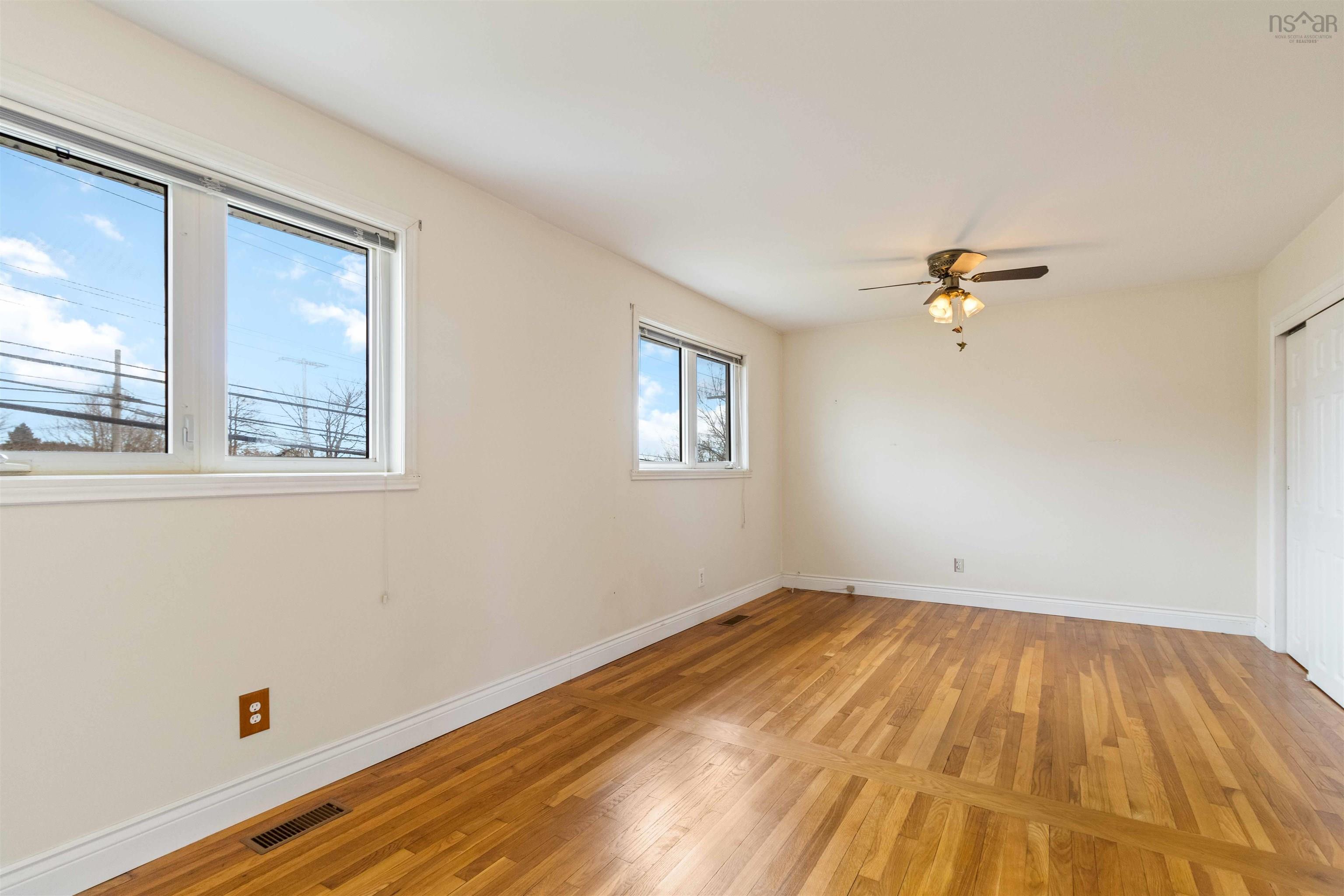 86 Mount Edward Road photo #34