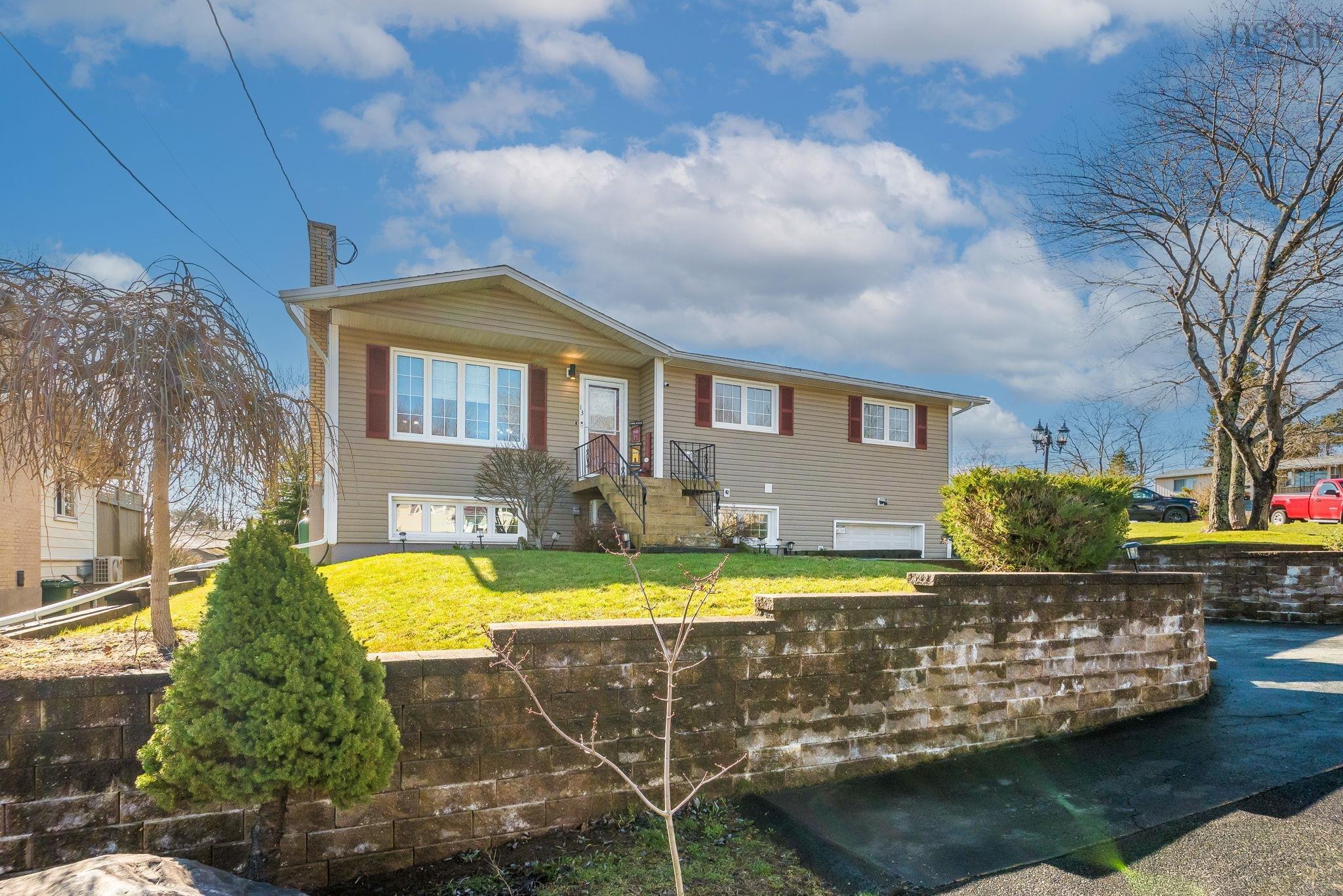 13 AVERY AVE, DARTMOUTH, NS
