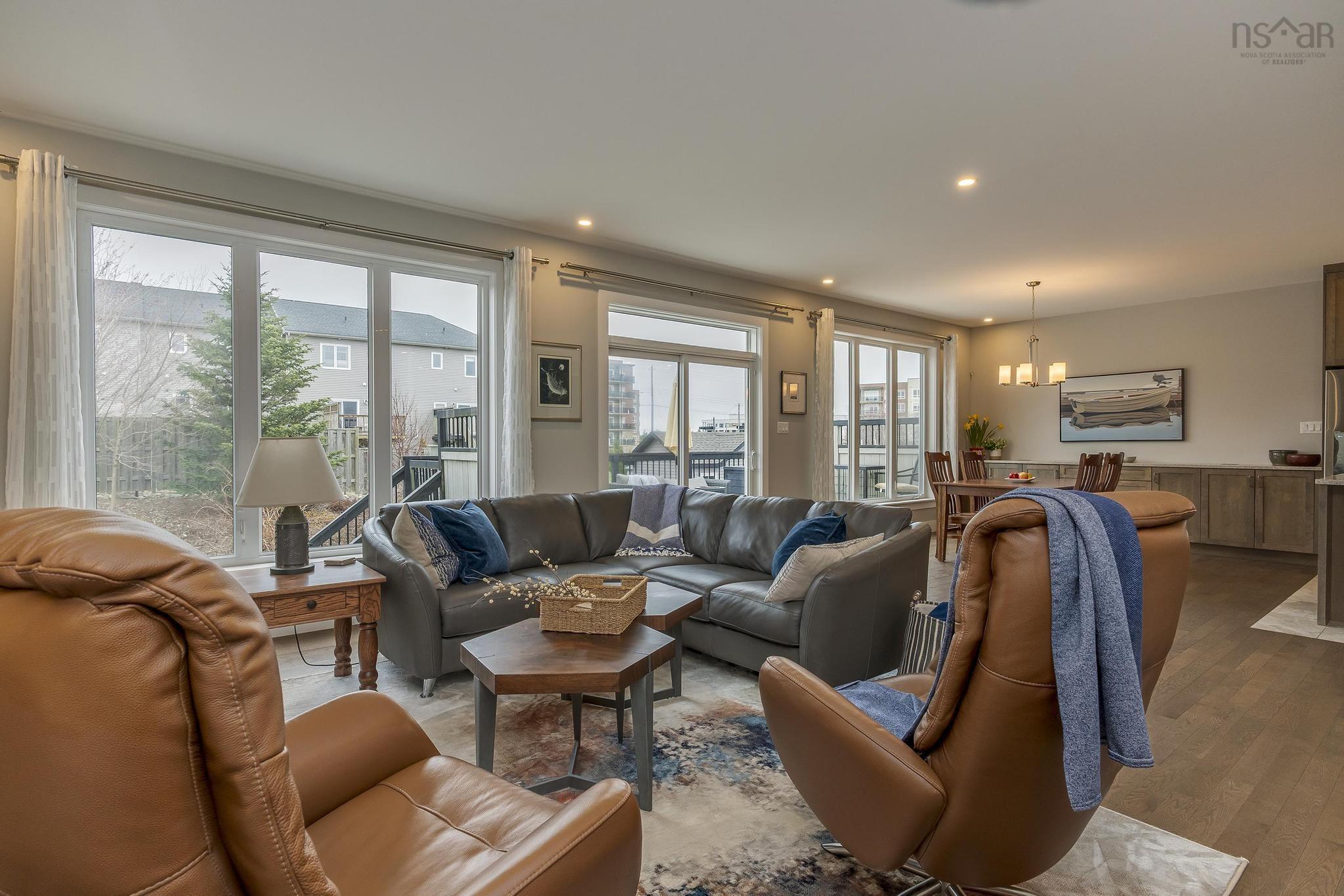 108 Bradford Place photo #2