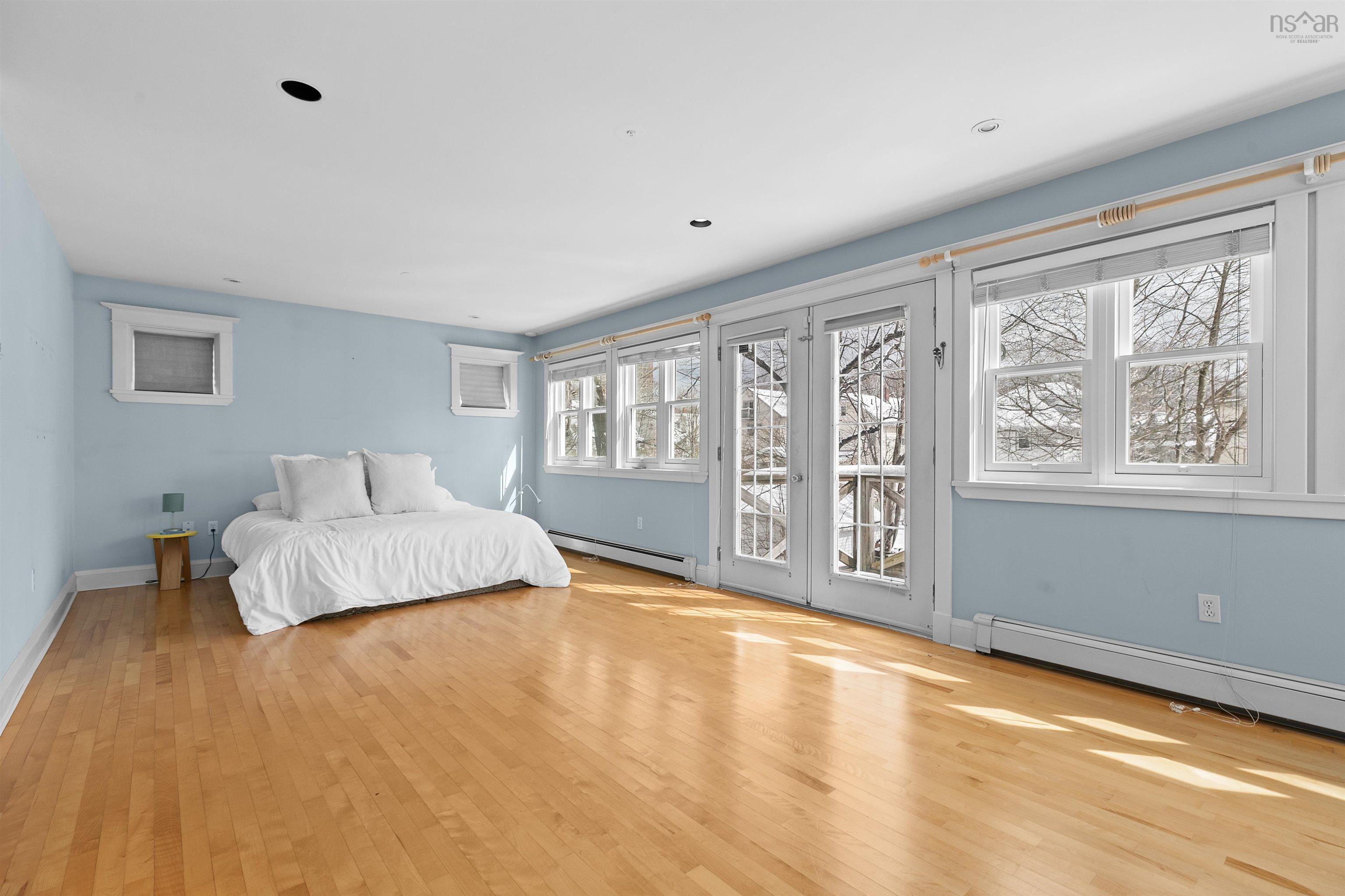 6540 Geldert Street photo #15
