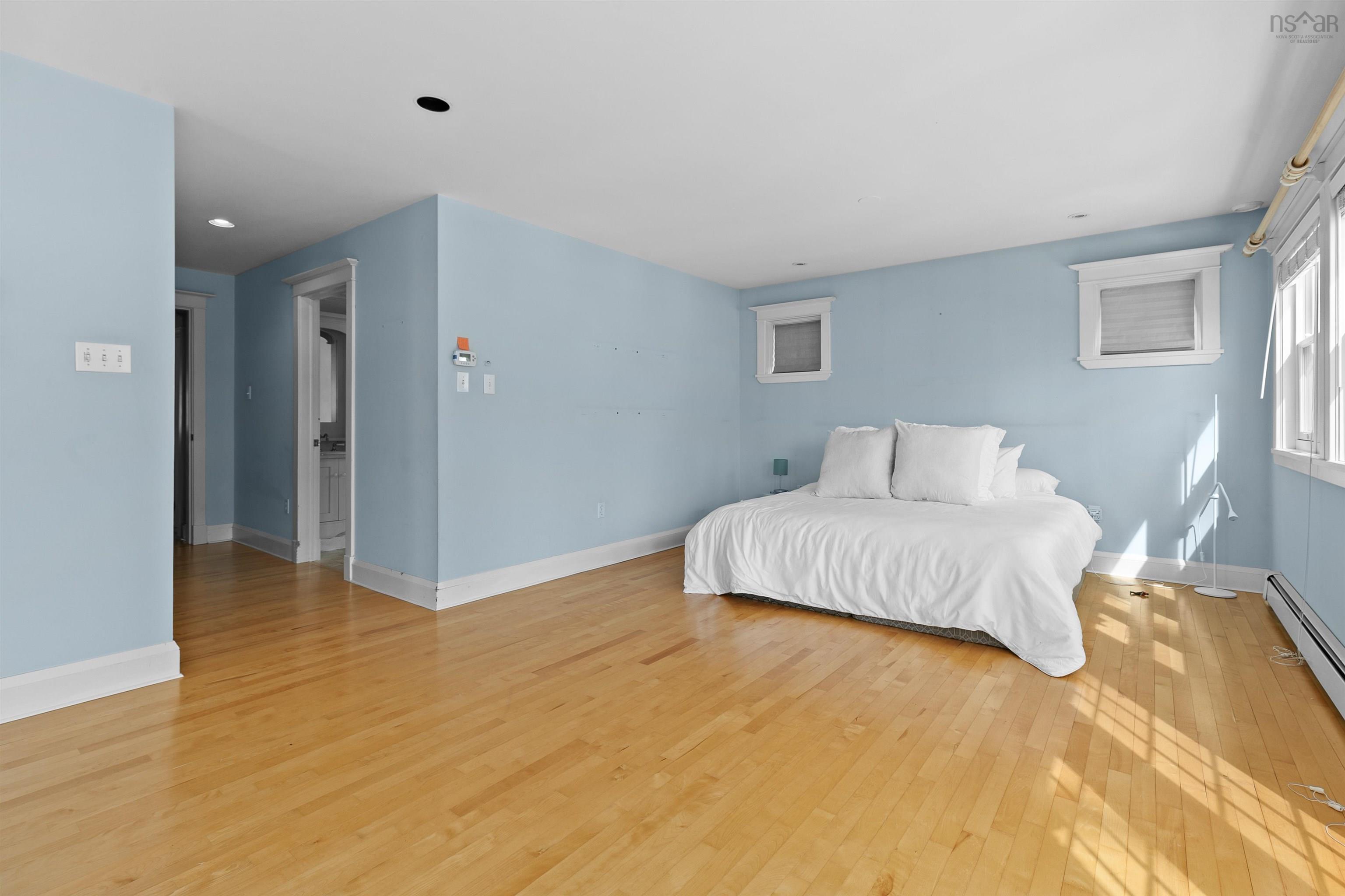 6540 Geldert Street photo #16