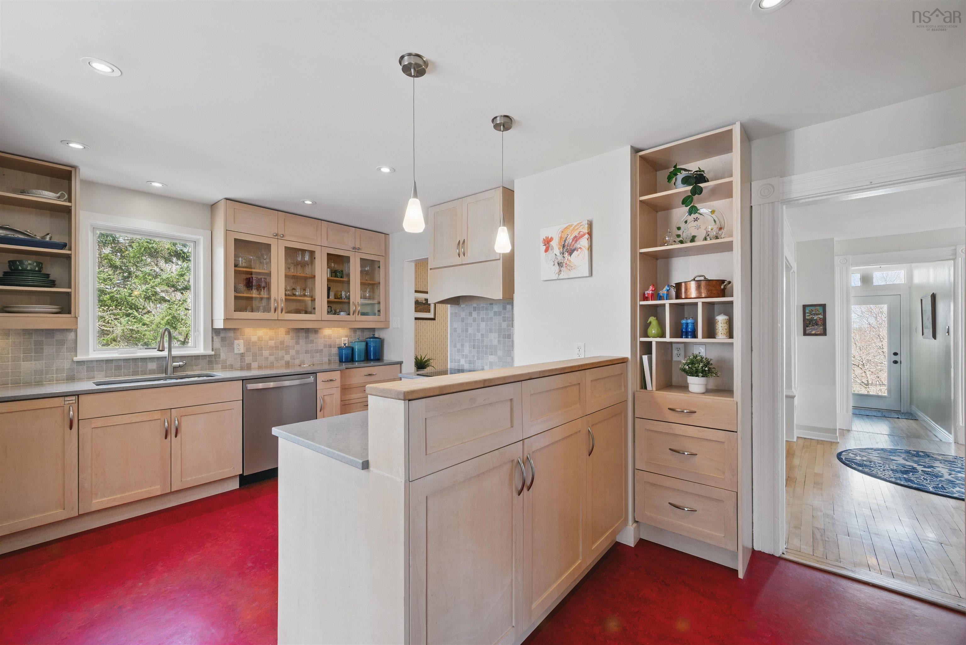 54 Parkhill Road photo #16
