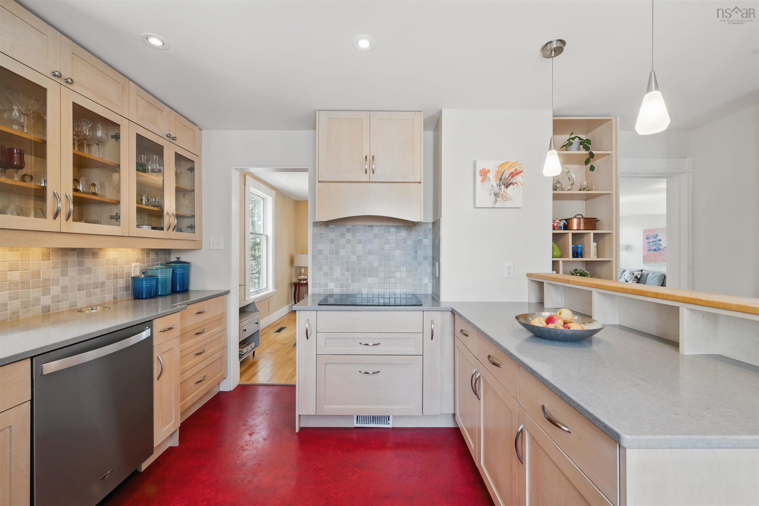 54 Parkhill Road photo #17