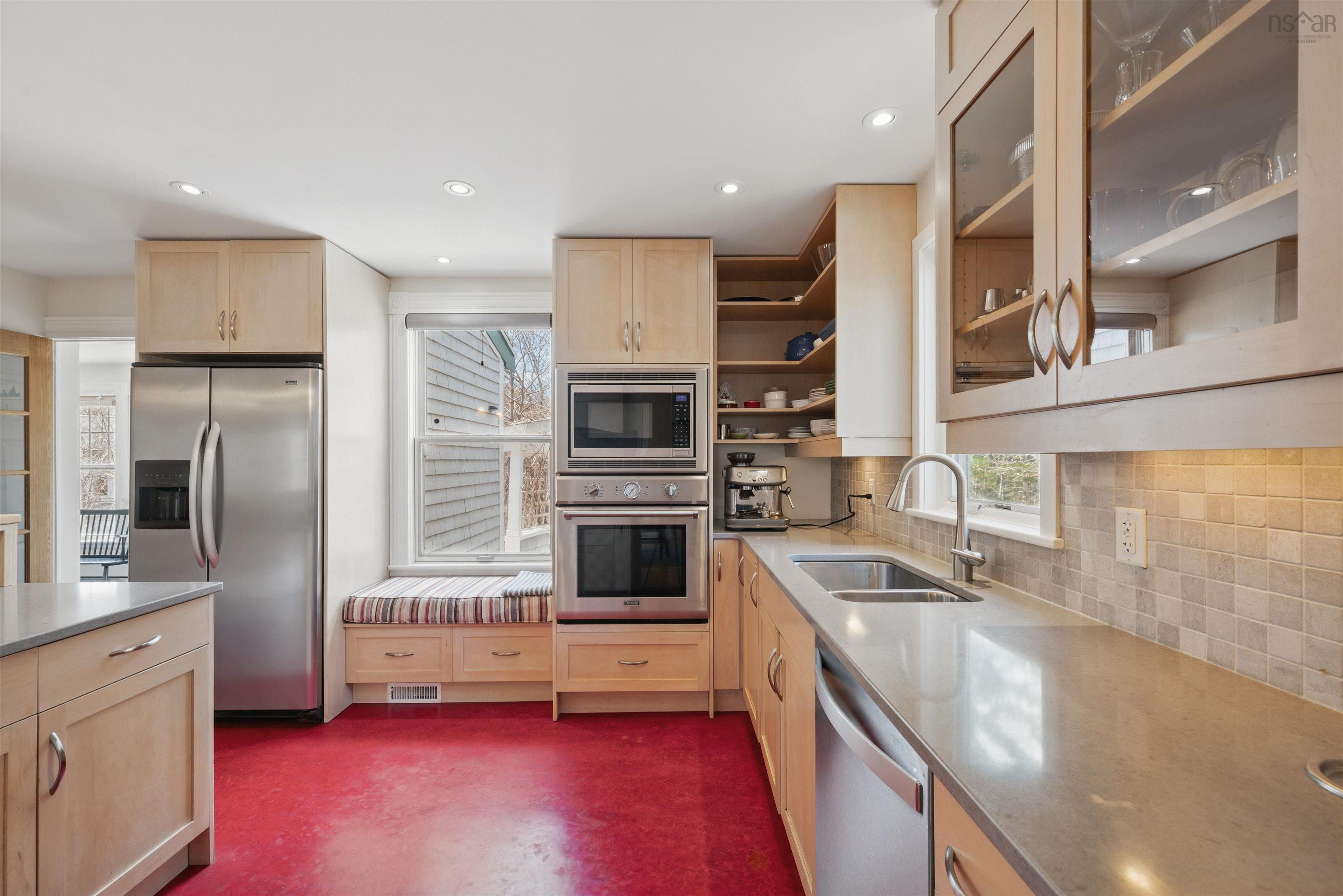 54 Parkhill Road photo #19