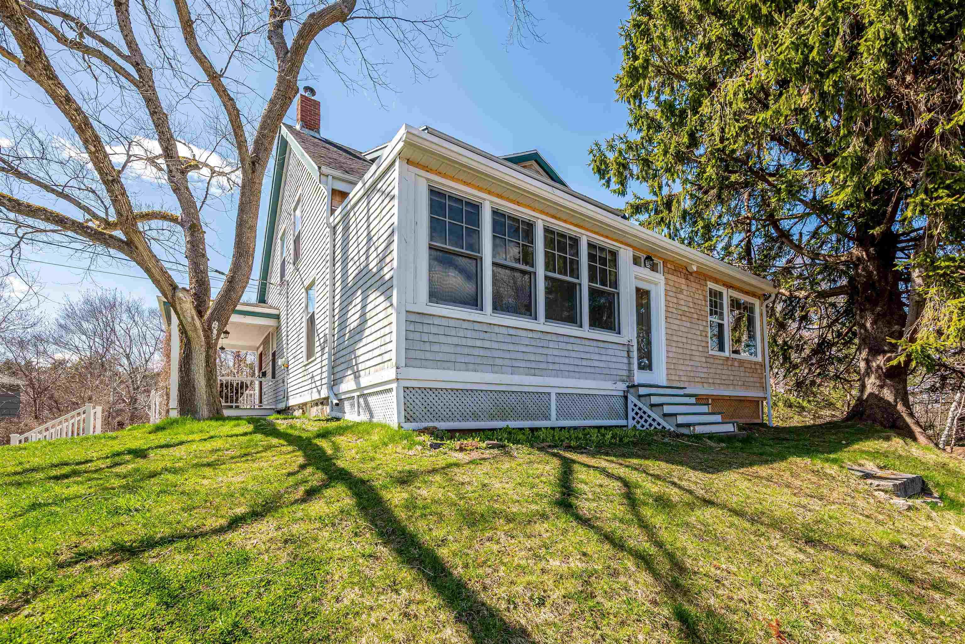 54 Parkhill Road photo #4