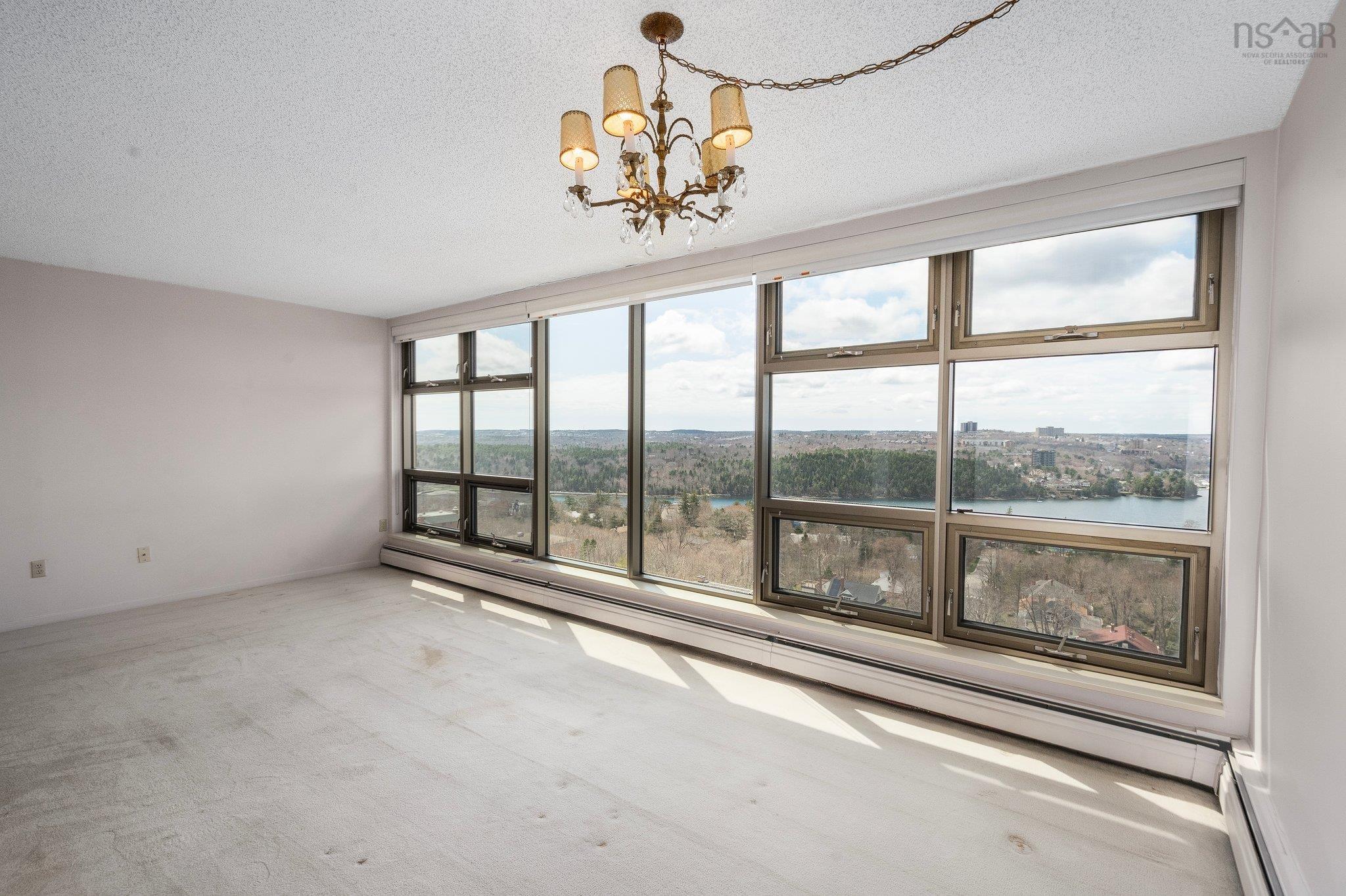 1706 6369 Coburg Road photo #12