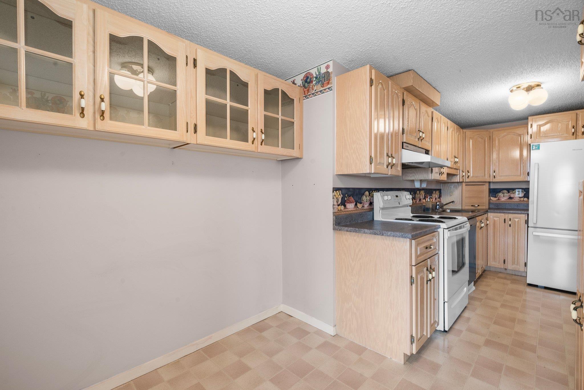 1706 6369 Coburg Road photo #15
