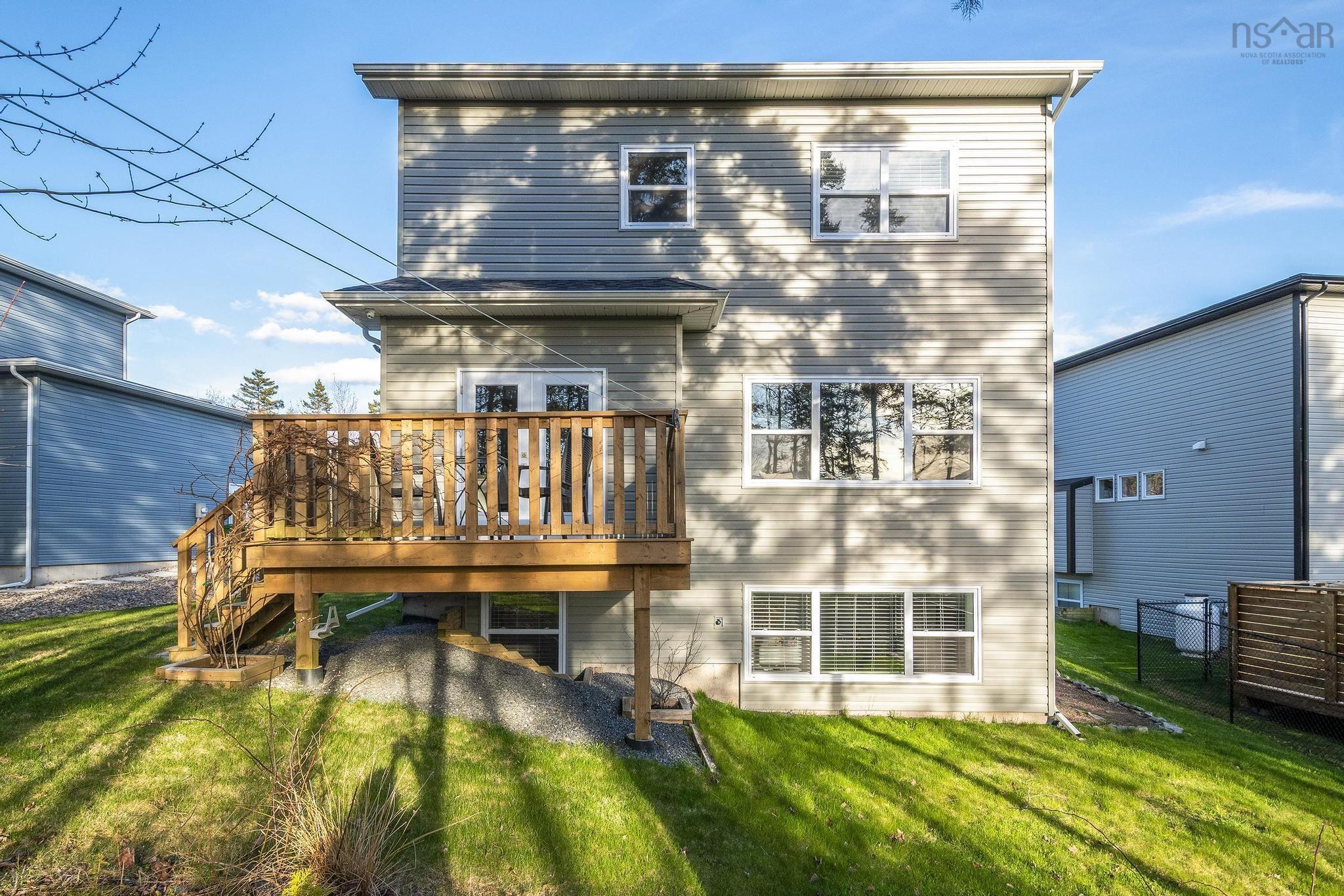 135 Lewis Drive photo #37