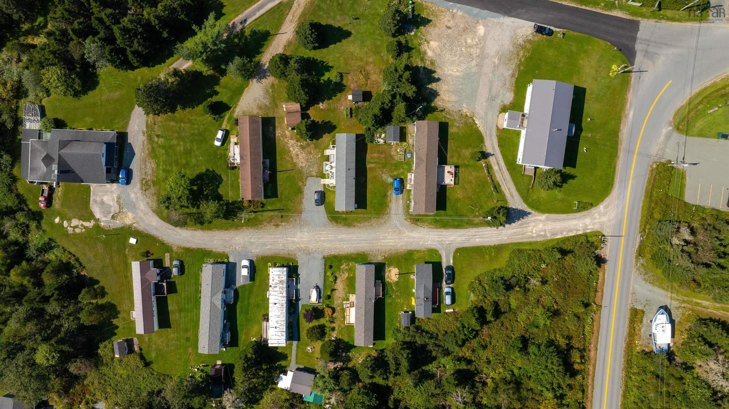 2 Smith Lane photo #5