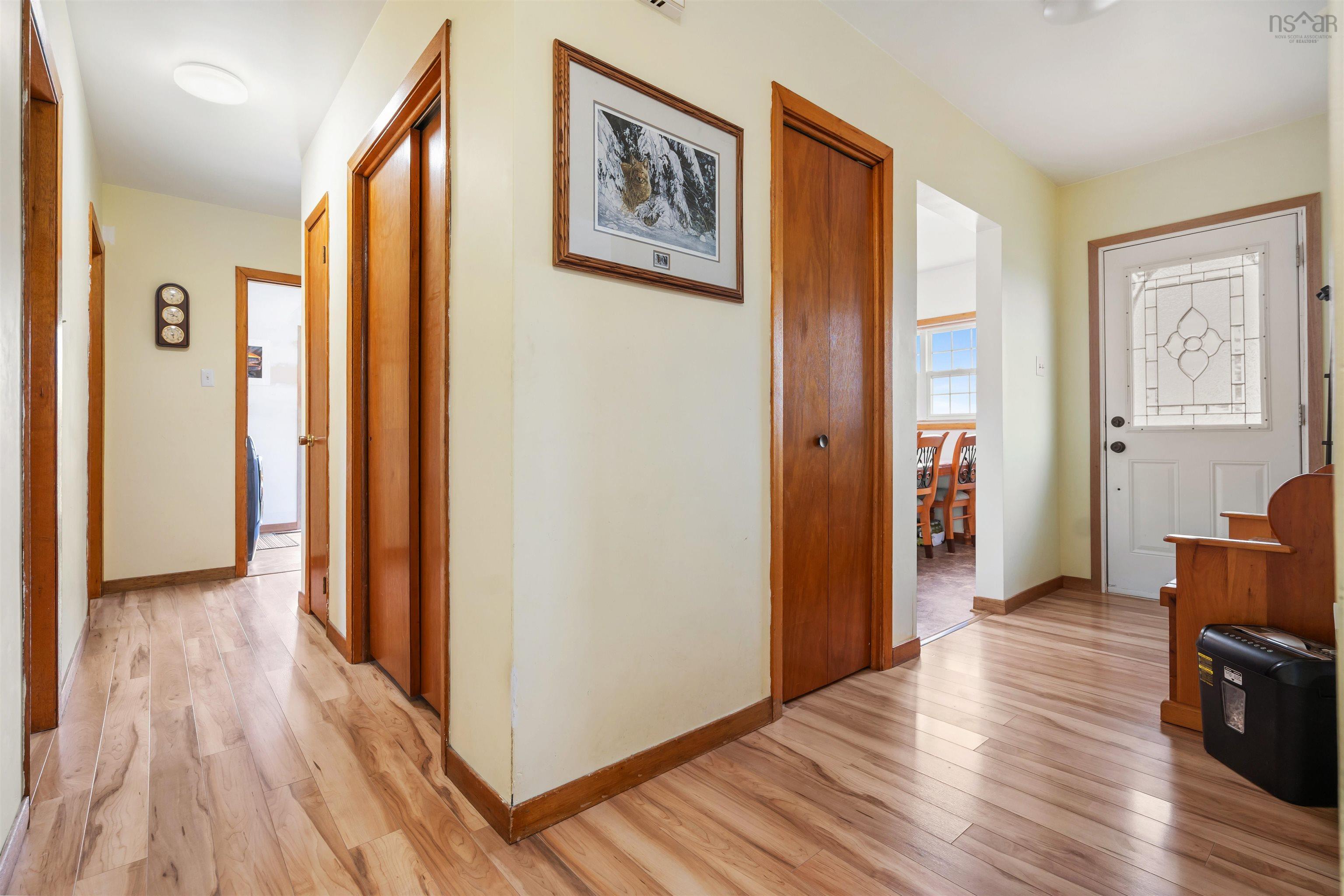 684 St Marys Road photo #11